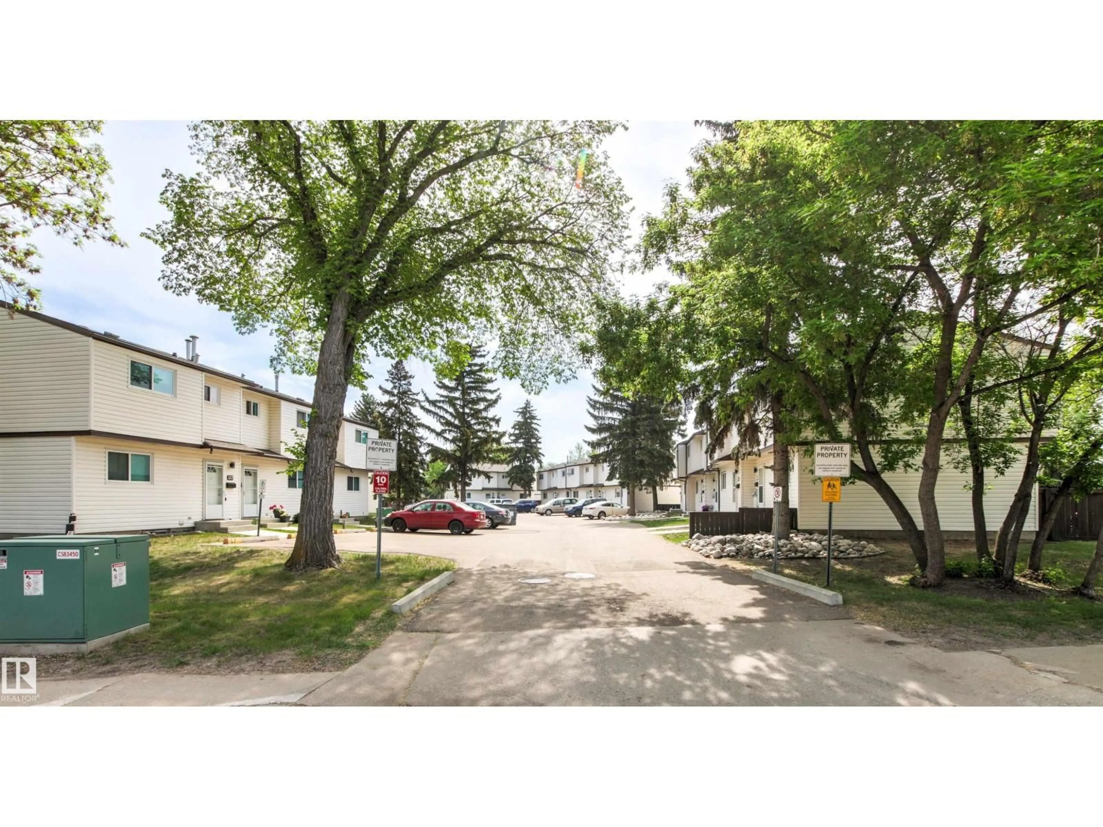 Unknown for 707 CLAREVIEW RD, Edmonton Alberta T5A3S5