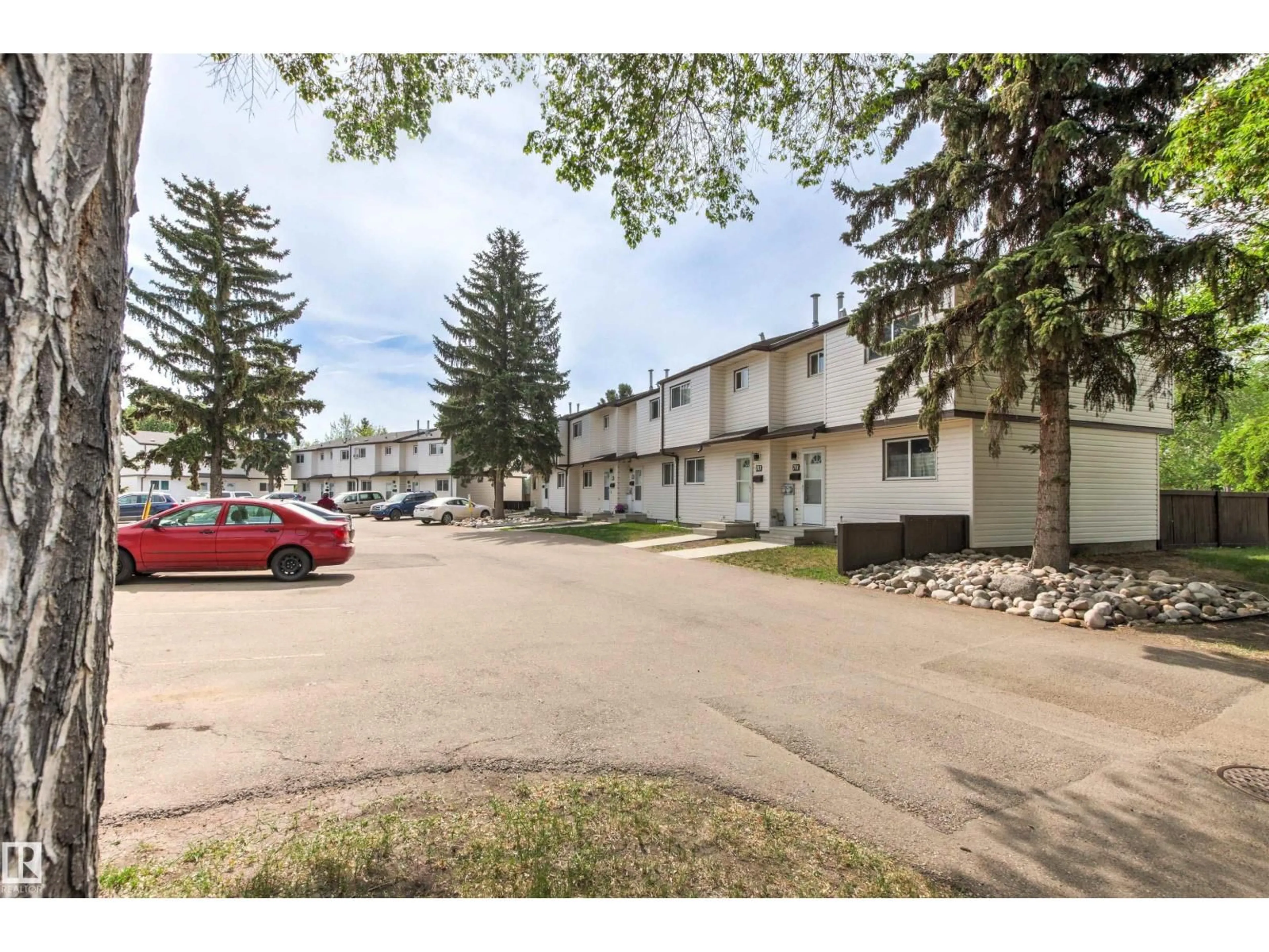 Unknown for 707 CLAREVIEW RD, Edmonton Alberta T5A3S5