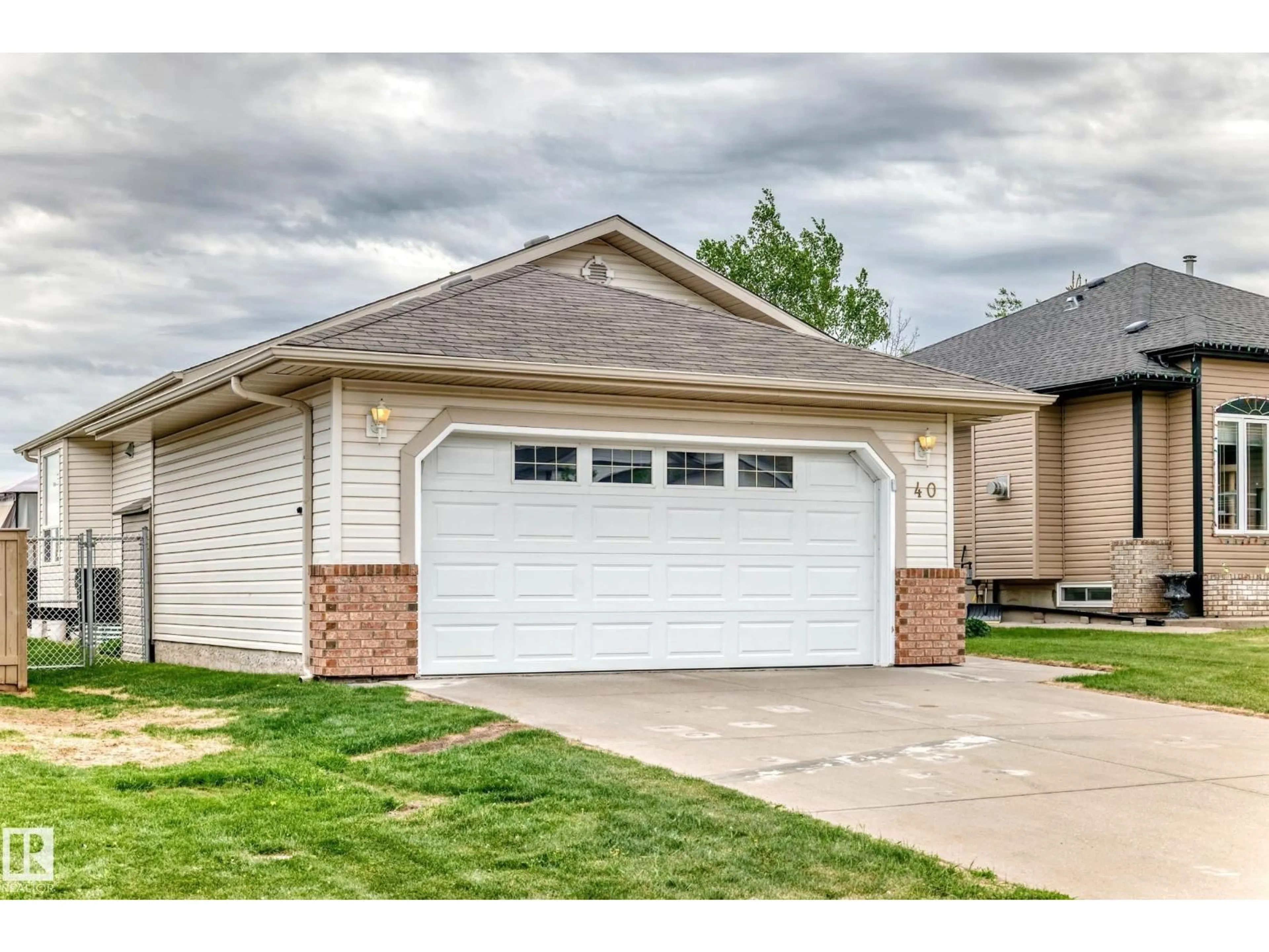 Unknown for 40 HERITAGE CR, Stony Plain Alberta T7Z2G1