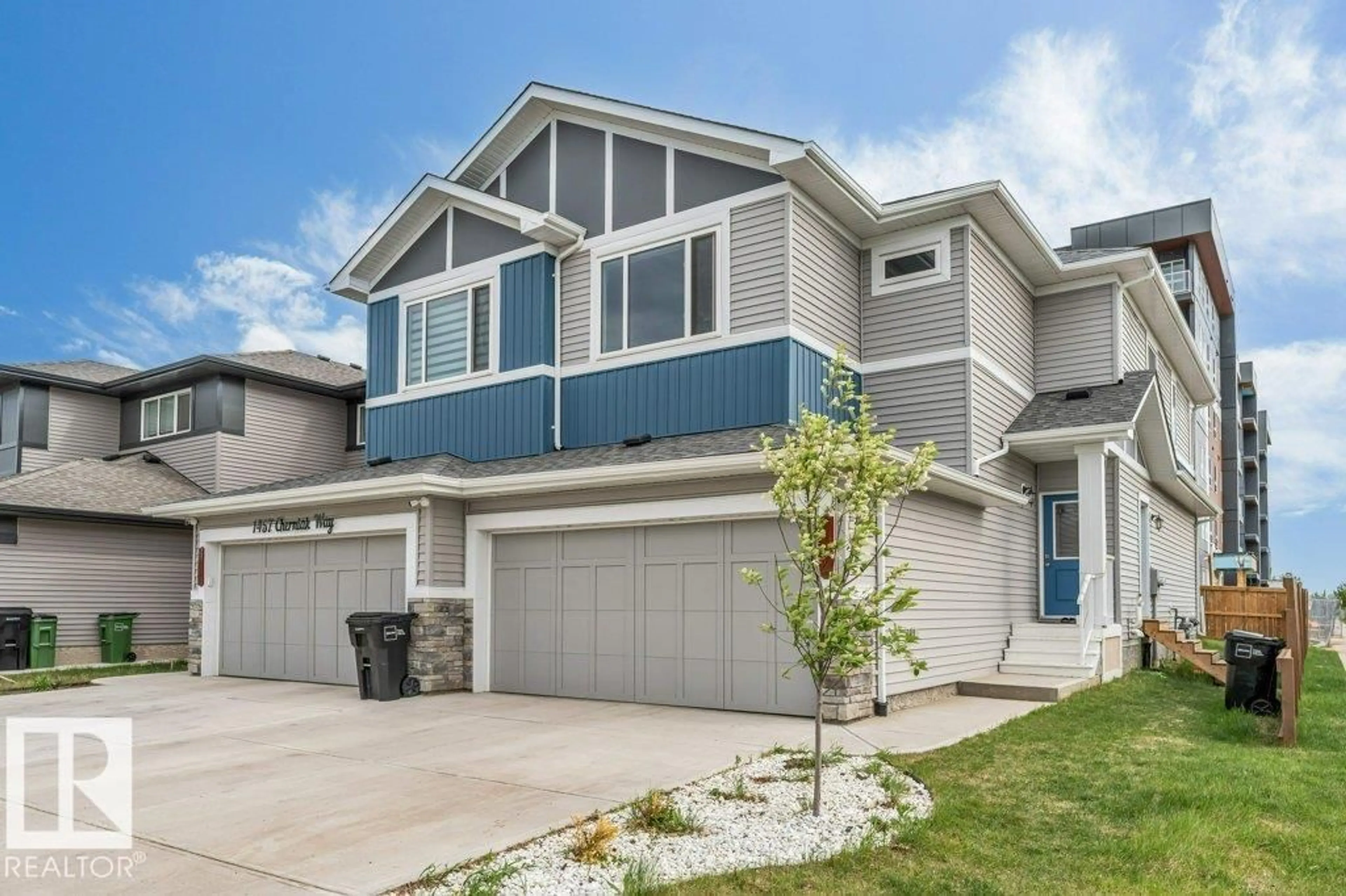 Home with vinyl exterior material, street for 1459 CHERNIAK WY, Edmonton Alberta T6W5B1