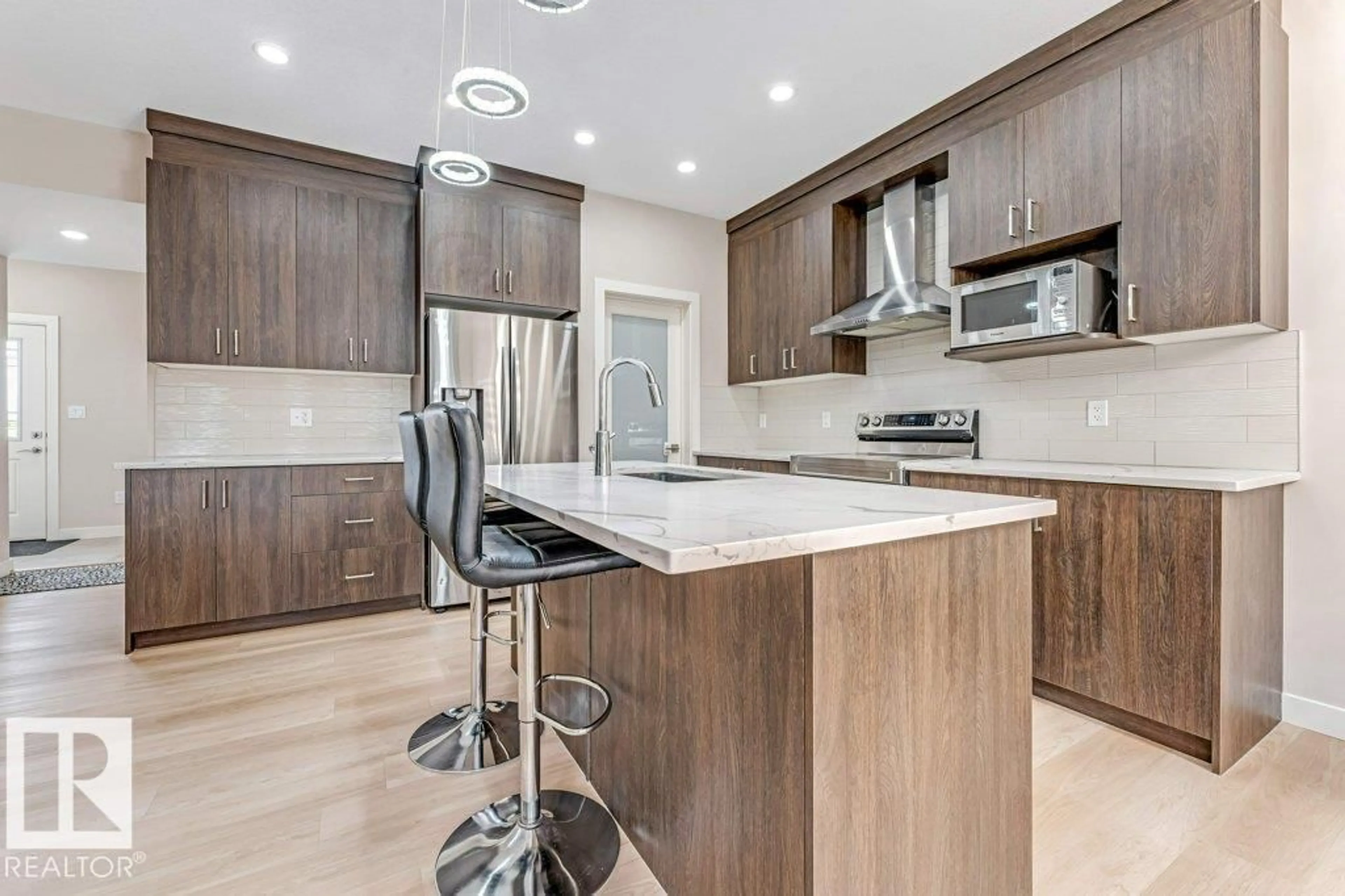 Open concept kitchen, unknown for 1459 CHERNIAK WY, Edmonton Alberta T6W5B1