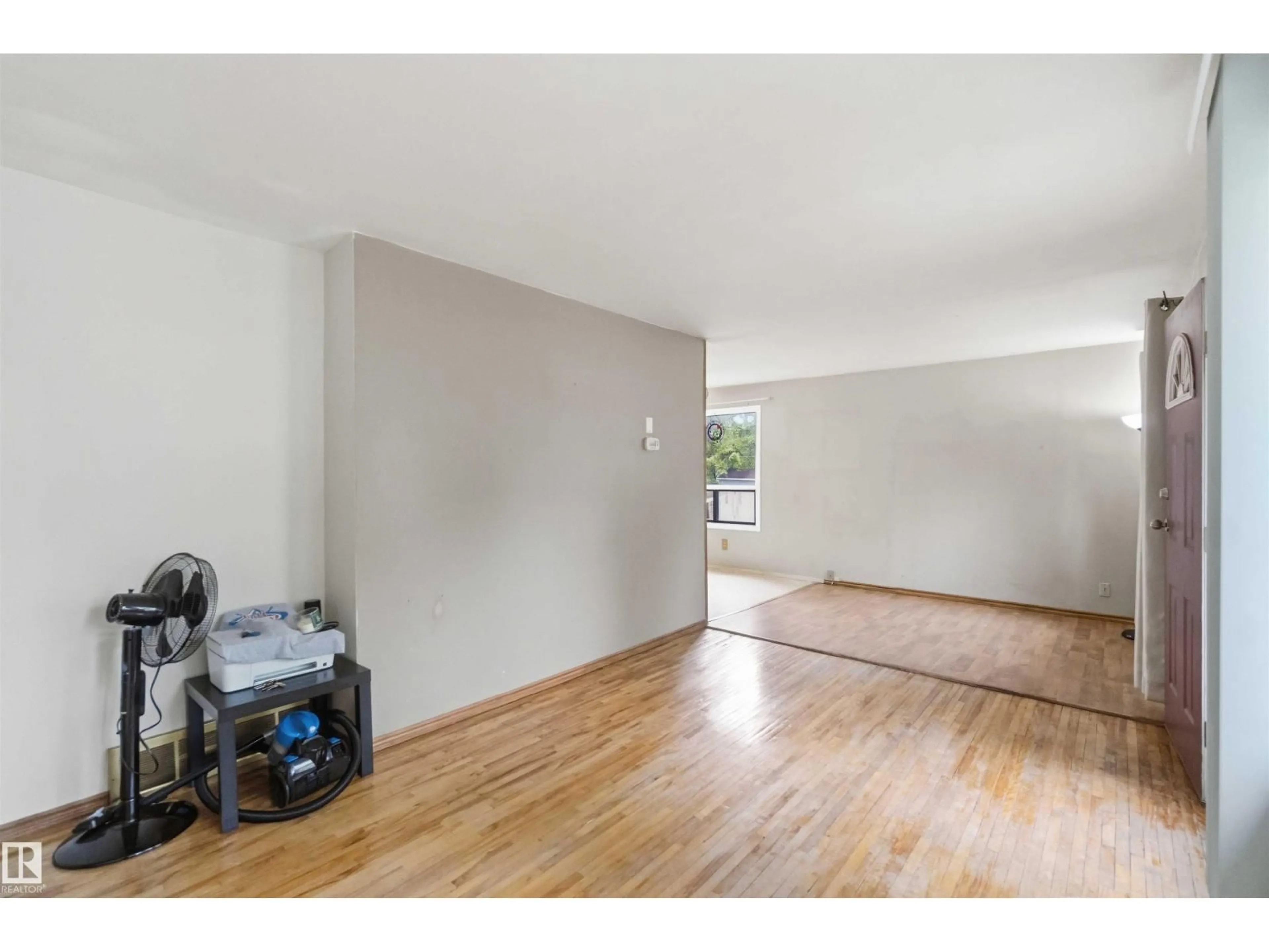 A pic of a room for 16 MICHIGAN ST, Devon Alberta T9G1H6