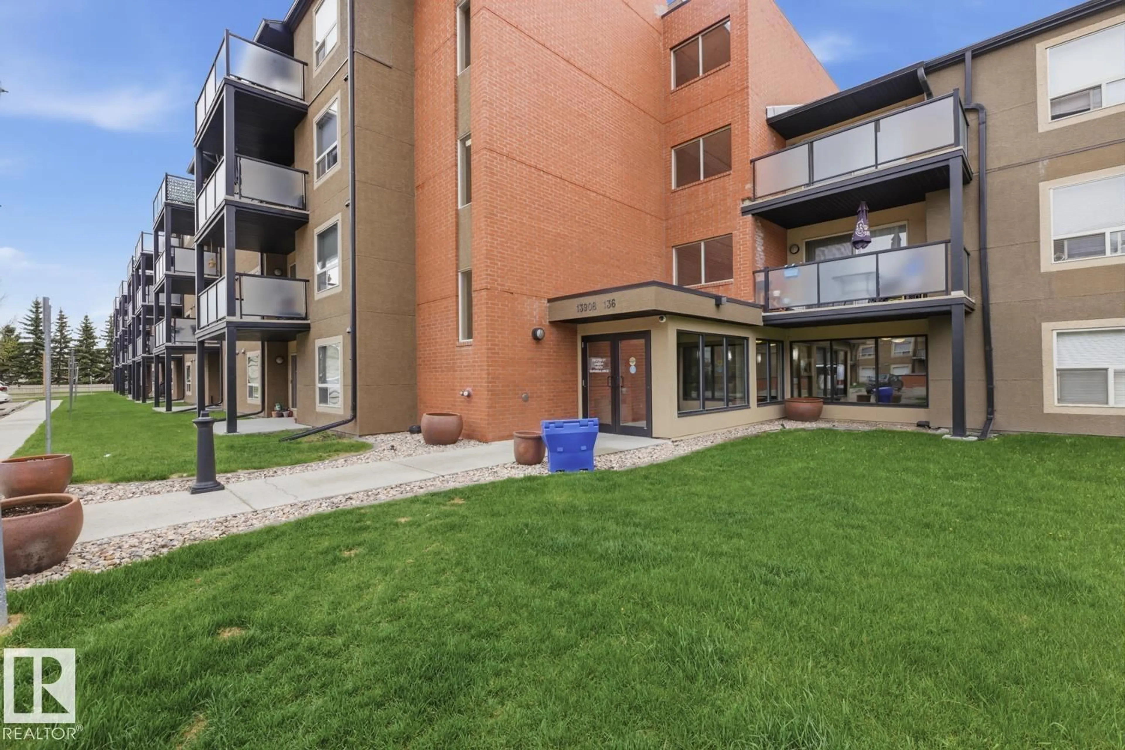 Patio, unknown for #312 - 13908 136 ST NW, Edmonton Alberta T6V1Y5