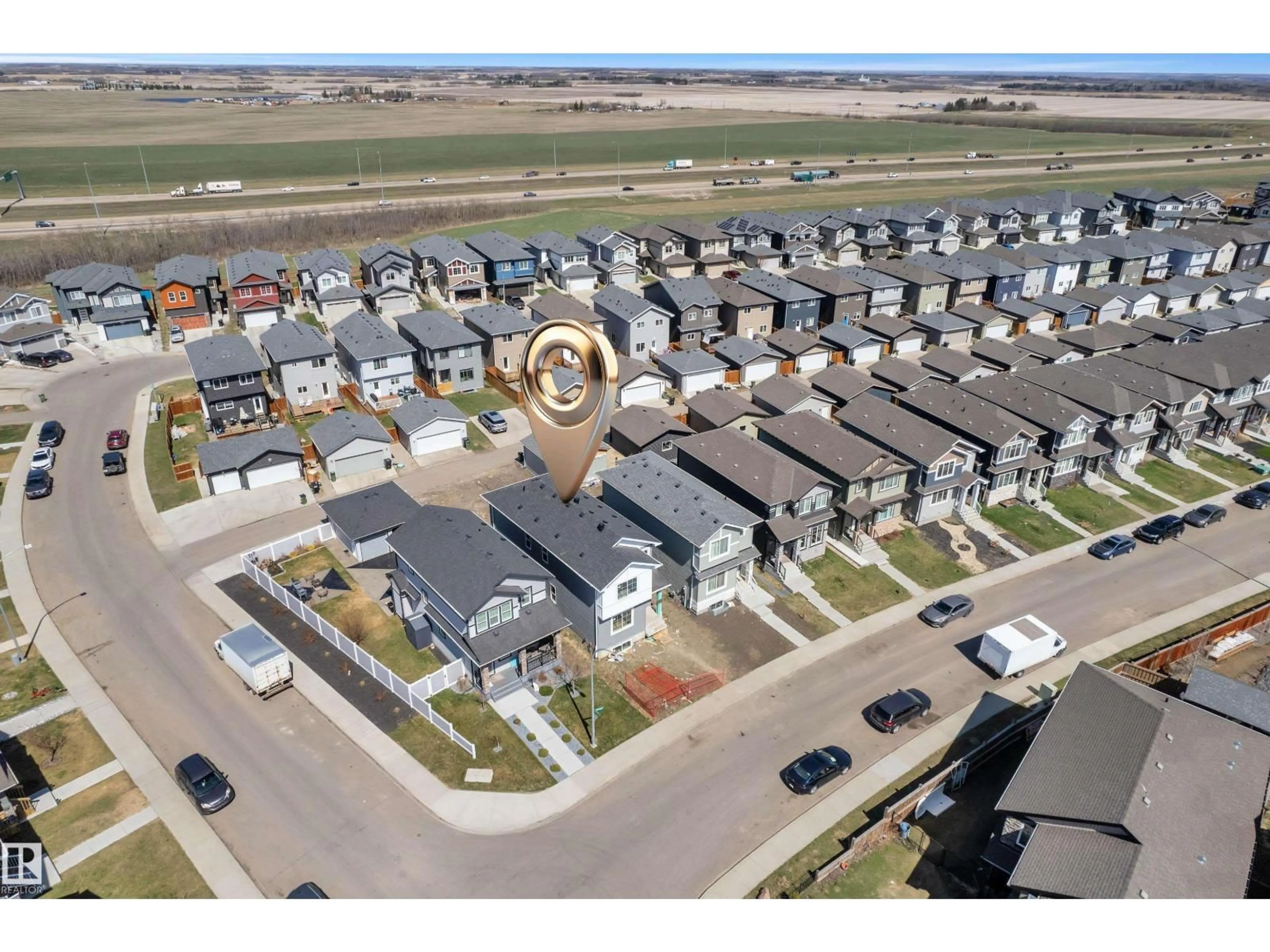 A pic from outside/outdoor area/front of a property/back of a property/a pic from drone, street for nw - 6092 179 AVE, Edmonton Alberta T5Y3X1
