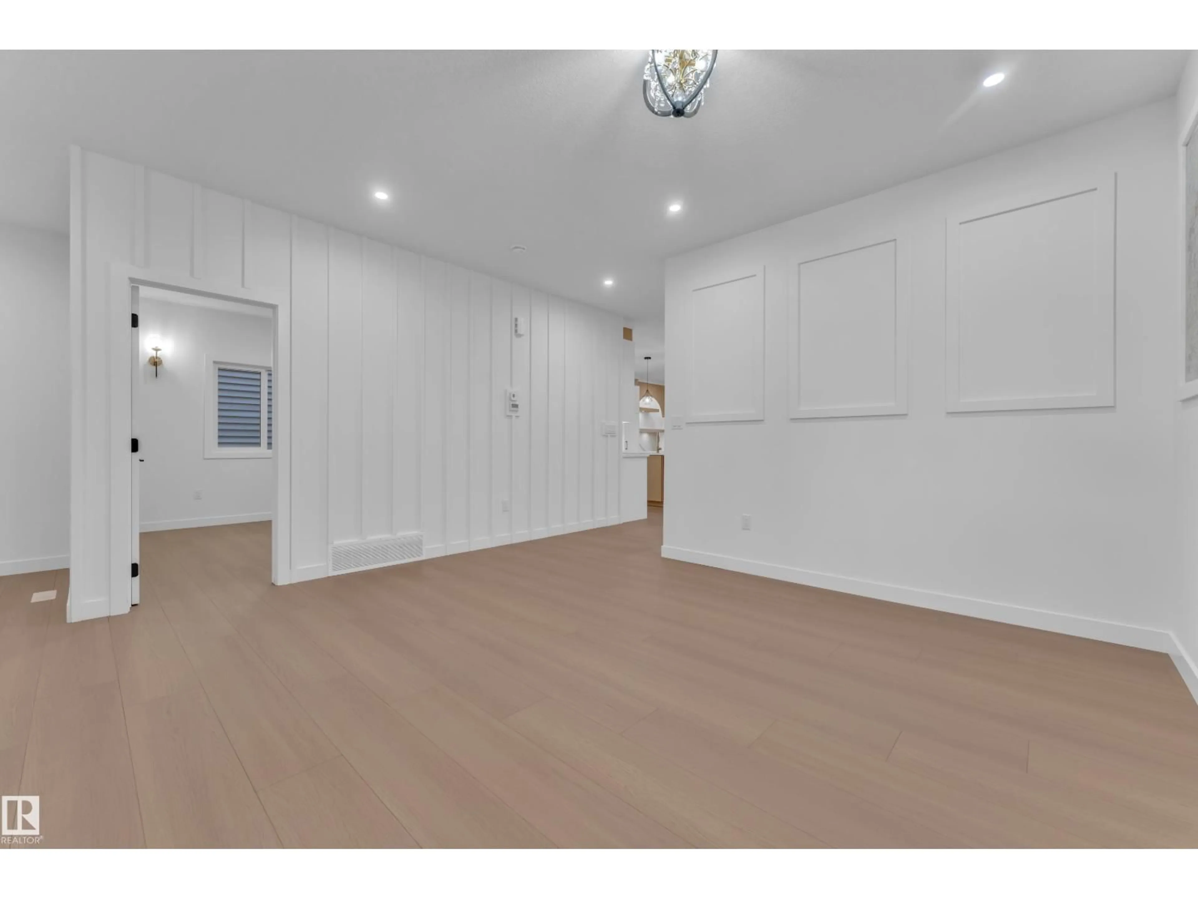 A pic of a room for NW - 2824 194 ST, Edmonton Alberta T6M3B1
