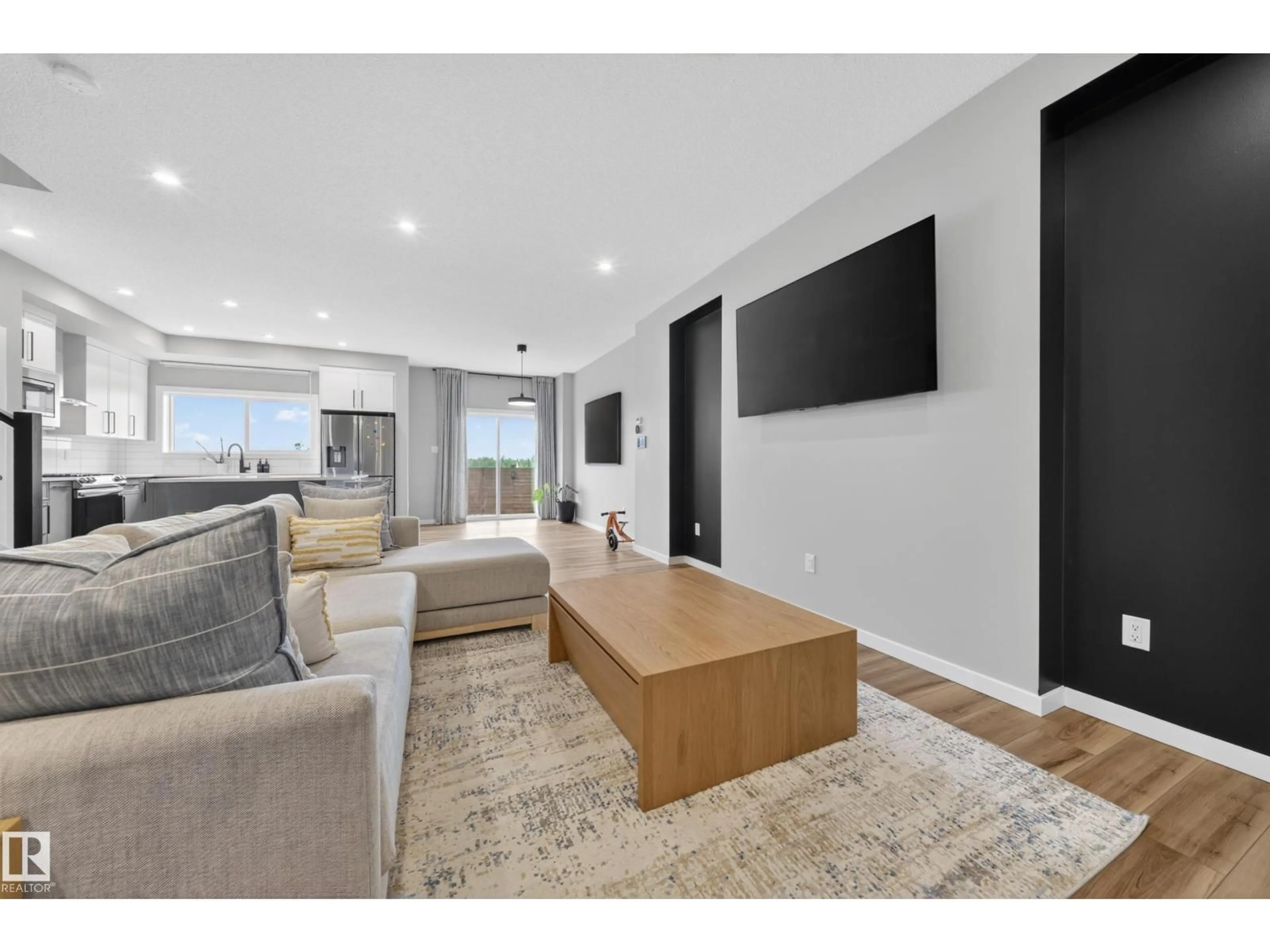 Unknown for 3337 KULAY WY, Edmonton Alberta T6W5E7
