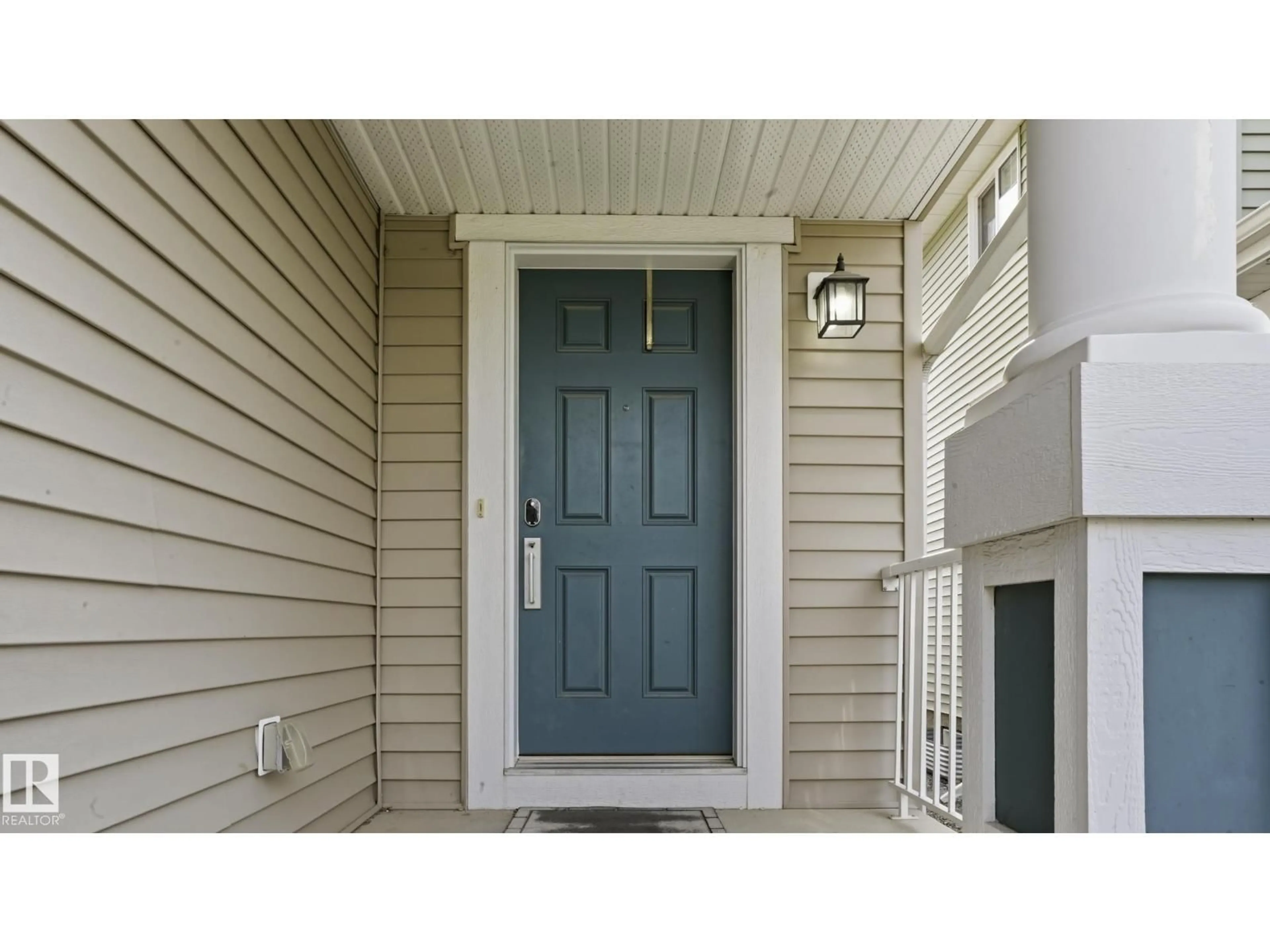 Indoor entryway for SW - 1915 77 ST, Edmonton Alberta T6X1V9