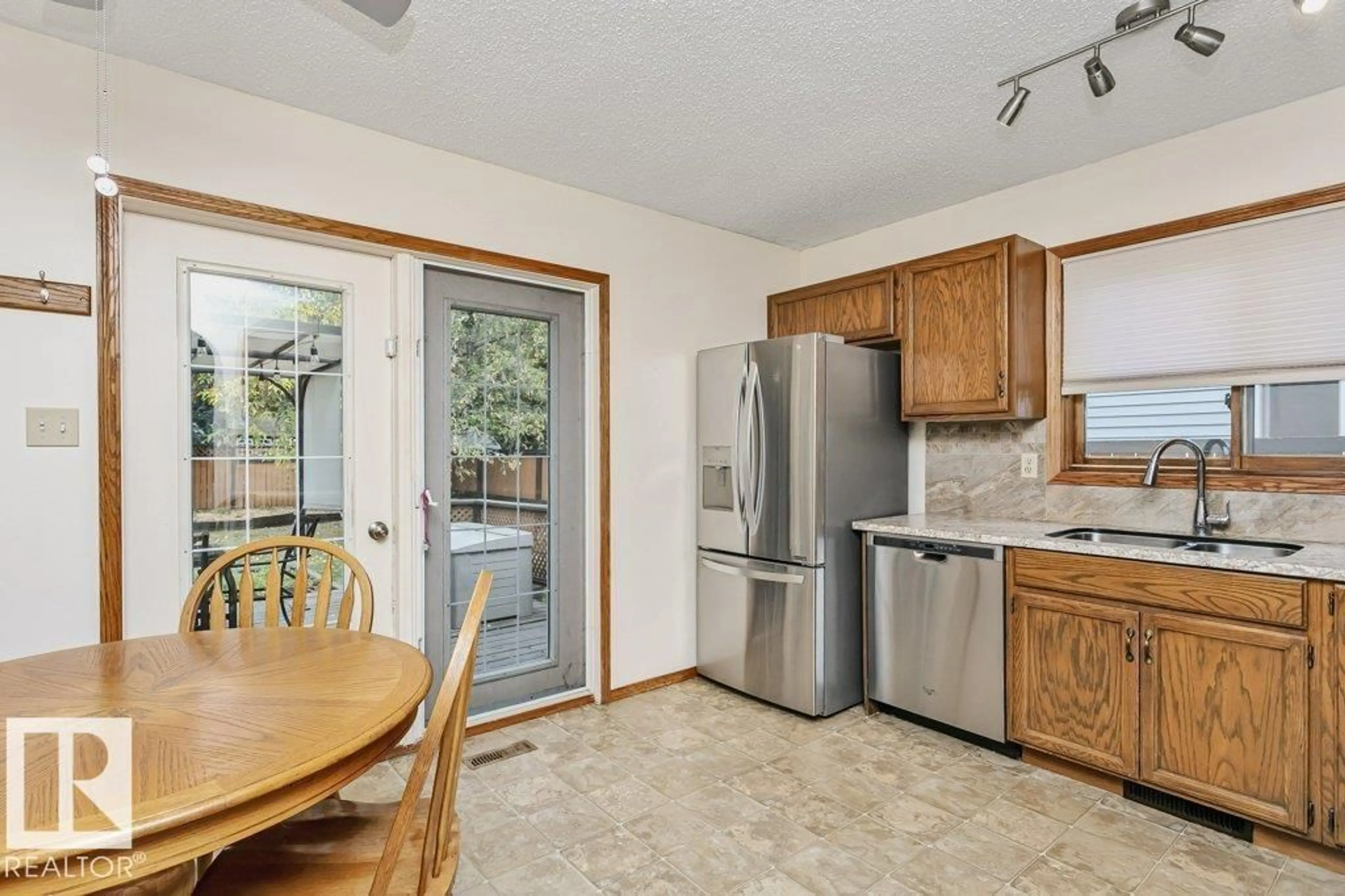 Unknown for NW - 4923 11A AV, Edmonton Alberta T6L6C6