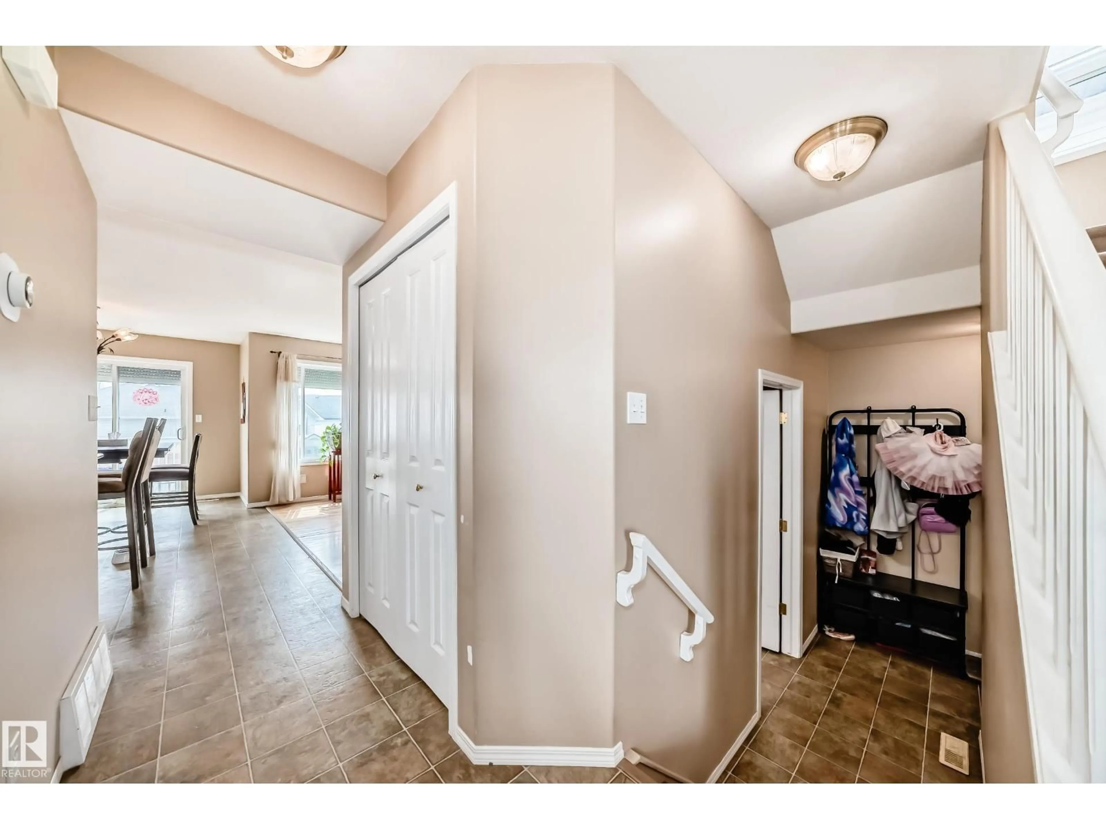 Indoor entryway for 1815 36 AV, Edmonton Alberta T6T1S8