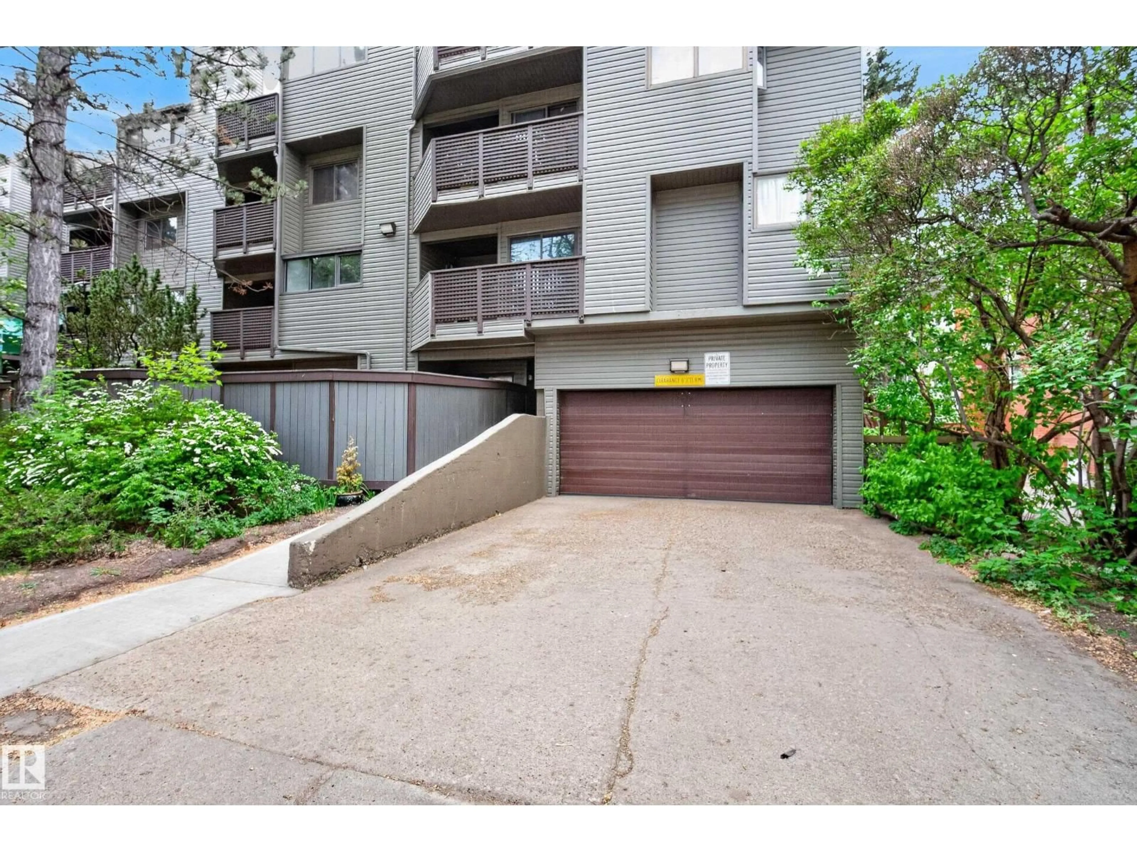 Unknown for 302 - 10148 118 ST, Edmonton Alberta T5K1Y4