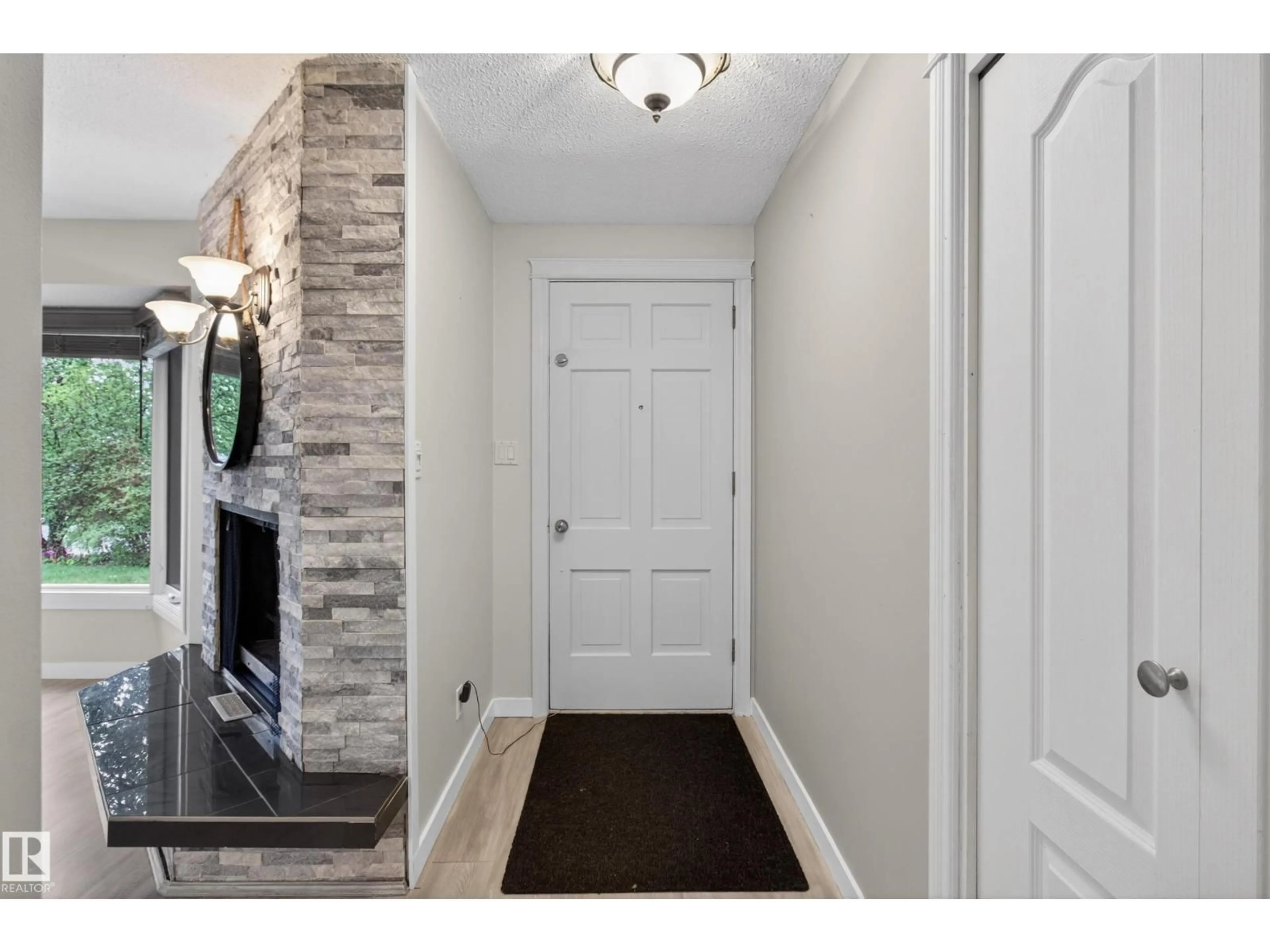 Indoor entryway for 302 FIR ST, Sherwood Park Alberta T8A2B3