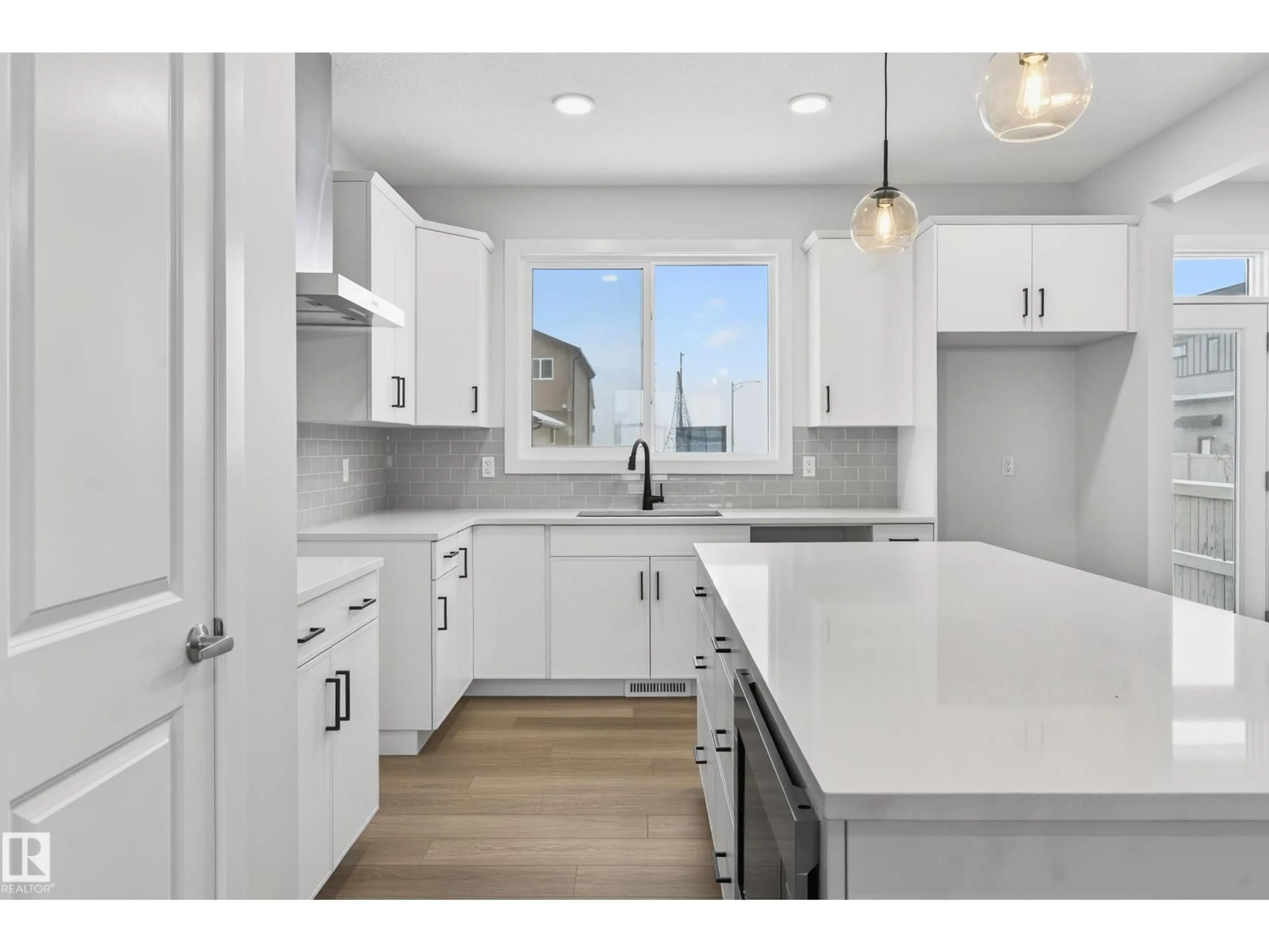 Open concept kitchen, ceramic/tile floor for NW - 17203 3 ST, Edmonton Alberta T5Y4G7