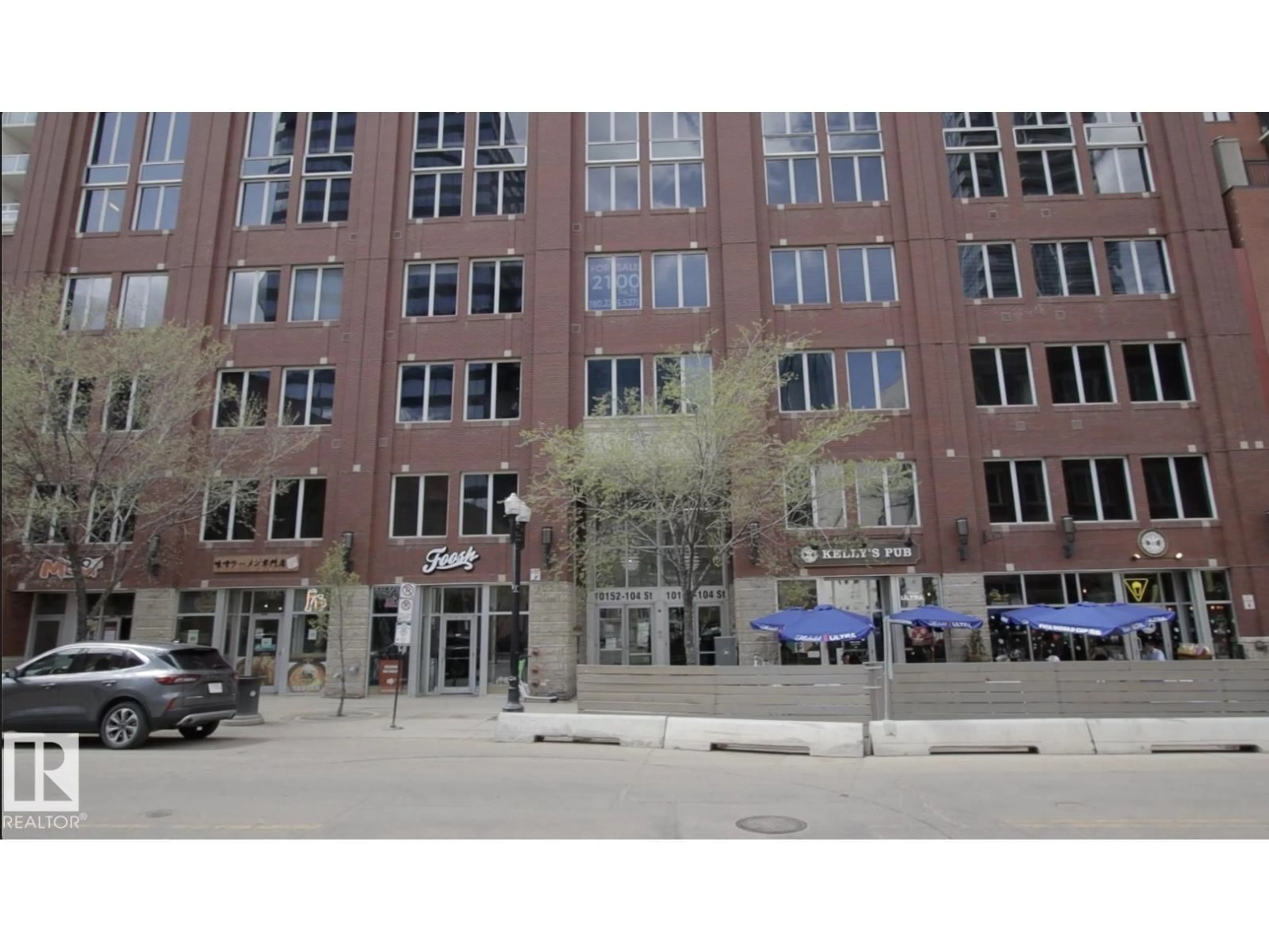 Blurry image for 10152 - 2004 104 ST, Edmonton Alberta T5J0B6
