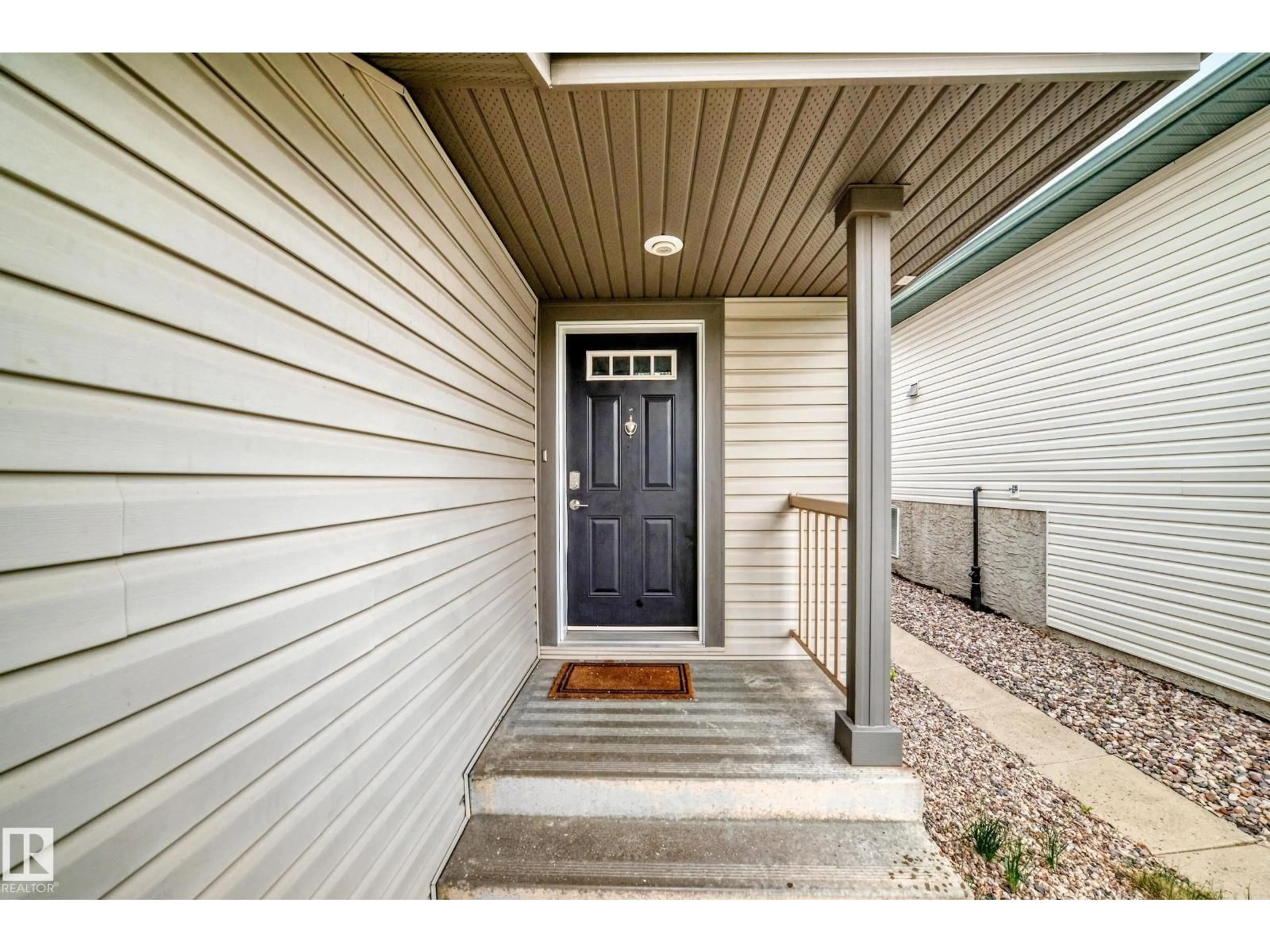 Indoor entryway for NW - 15529 47A ST, Edmonton Alberta T5Y0B6