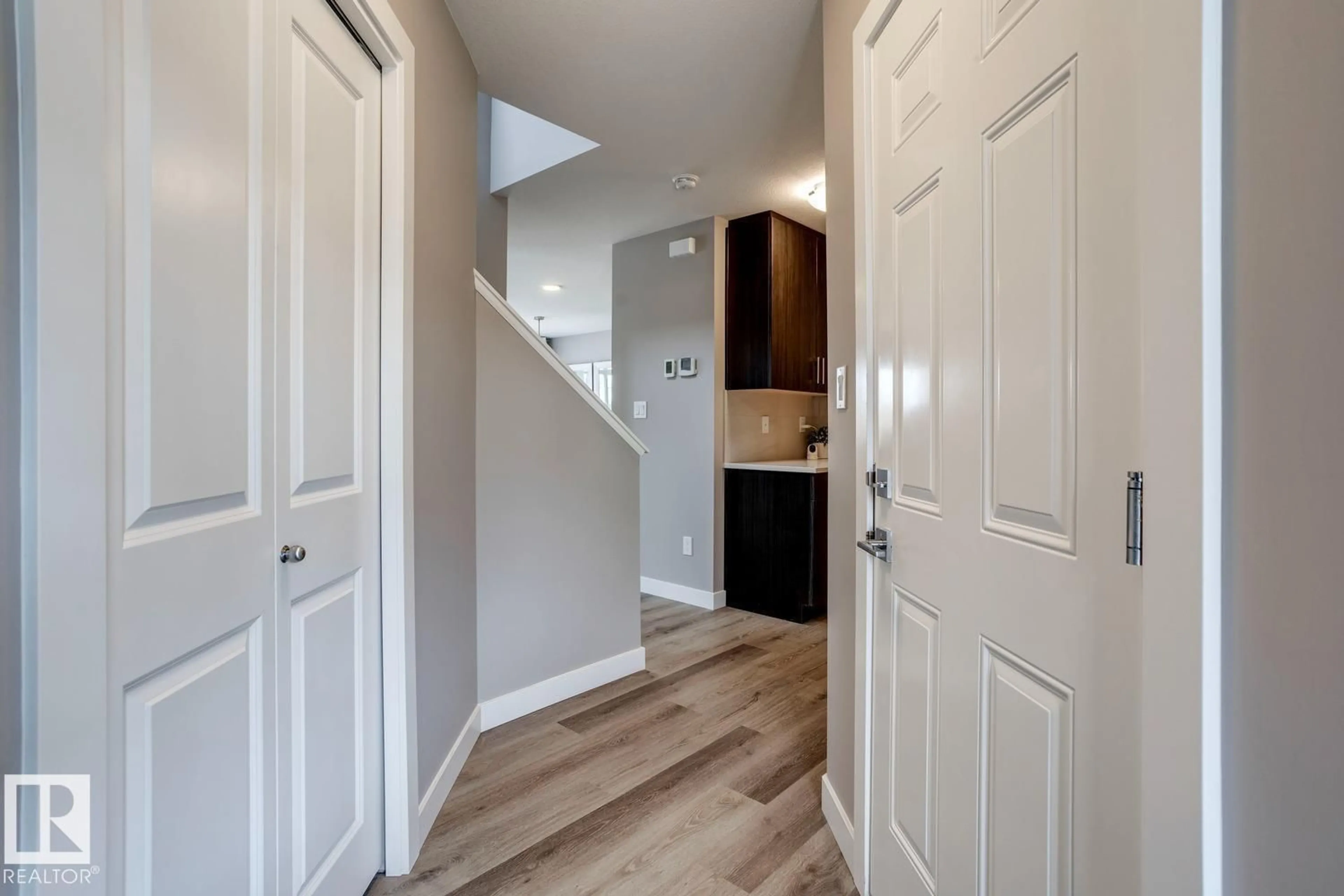 Indoor entryway for #45 - 13139 205 ST NW, Edmonton Alberta T5S0N1