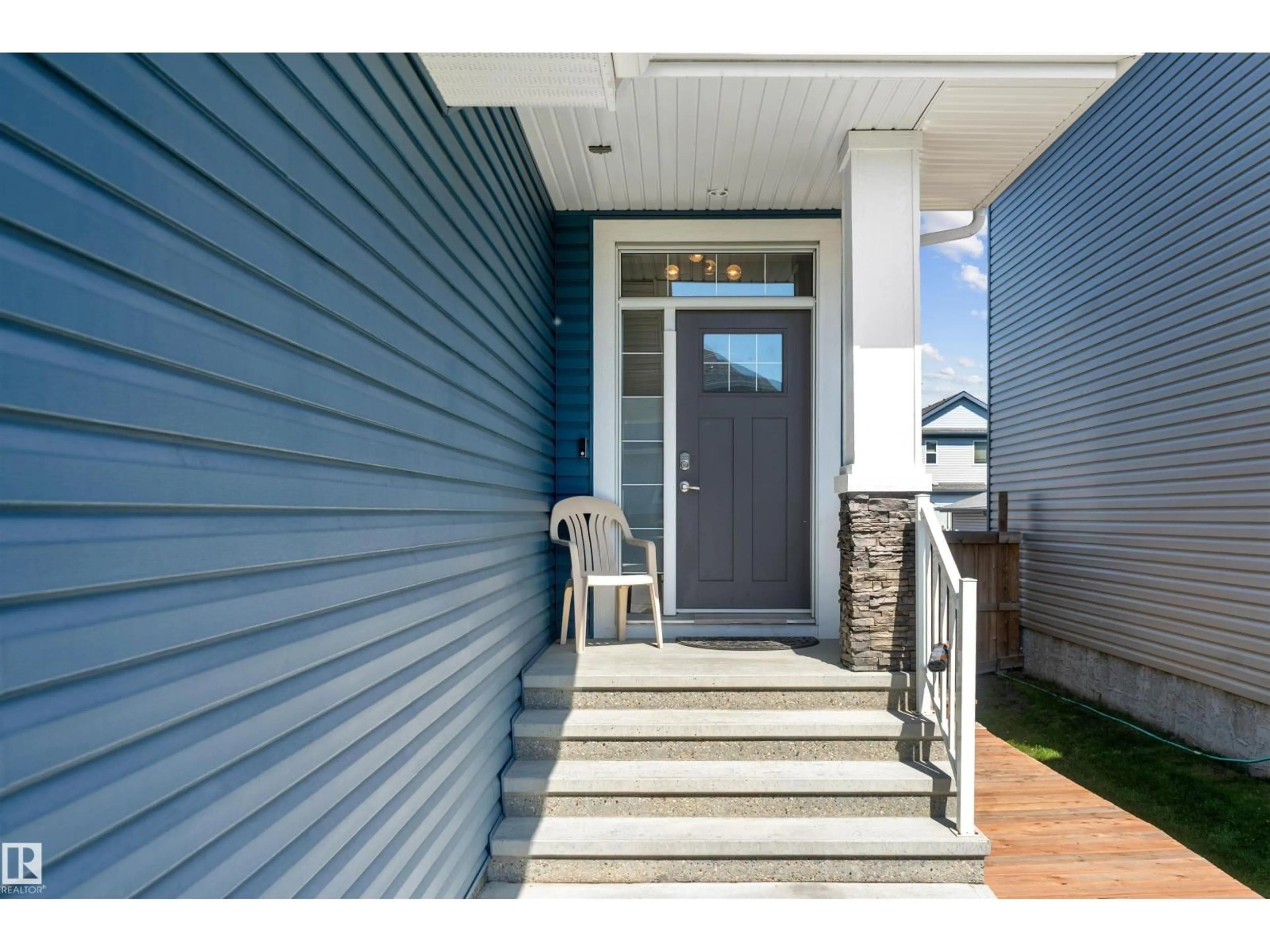 Unknown for 524 MCDONOUGH WY, Edmonton Alberta T5Y0P3