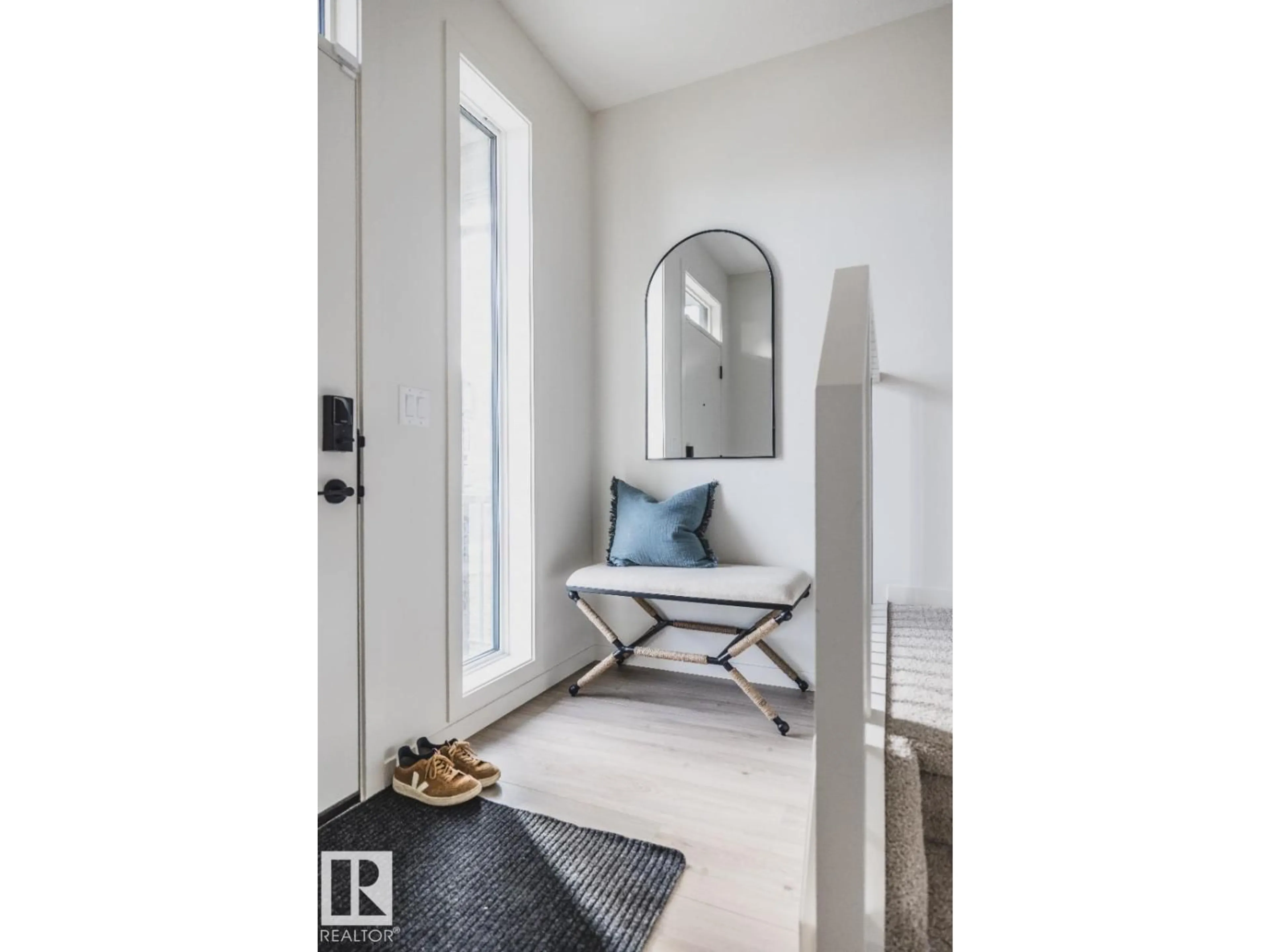 Indoor entryway for SW - 312 32 ST, Edmonton Alberta T6X3C8