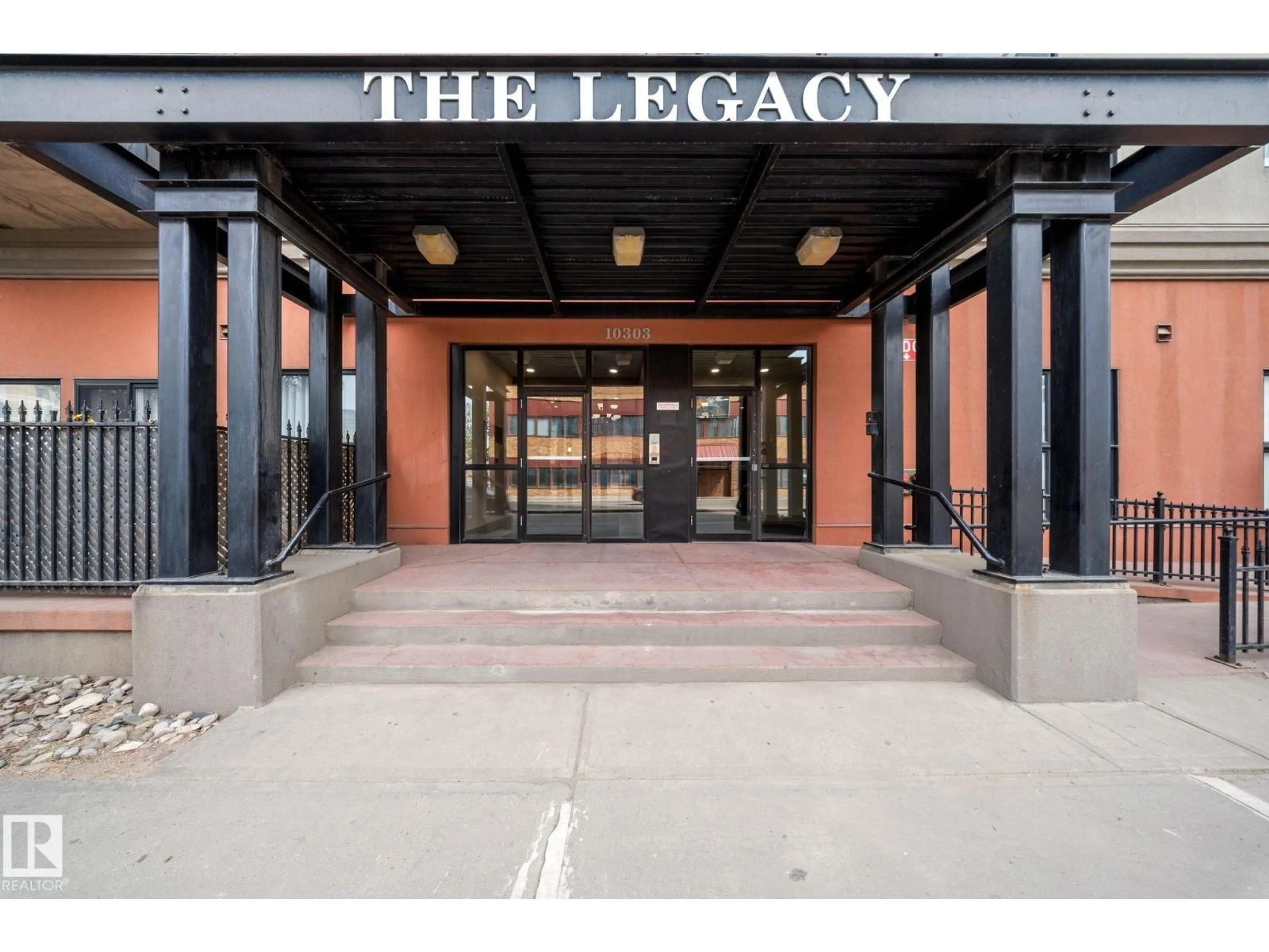 Lobby for 905 10303 105 ST NW, Edmonton Alberta T5J5G3