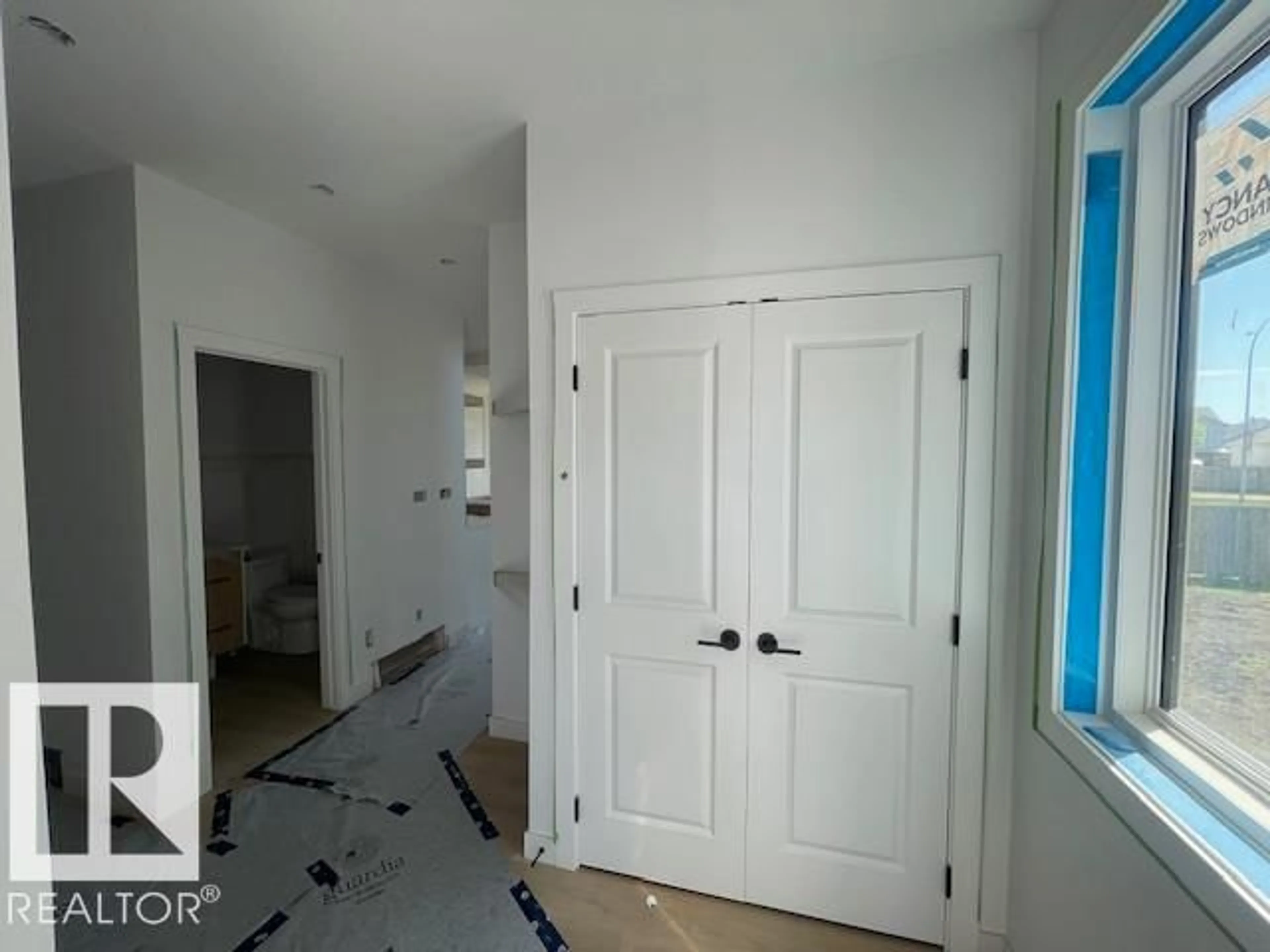 Indoor entryway for 165 ELLIOTT WD, Fort Saskatchewan Alberta T8L1V1