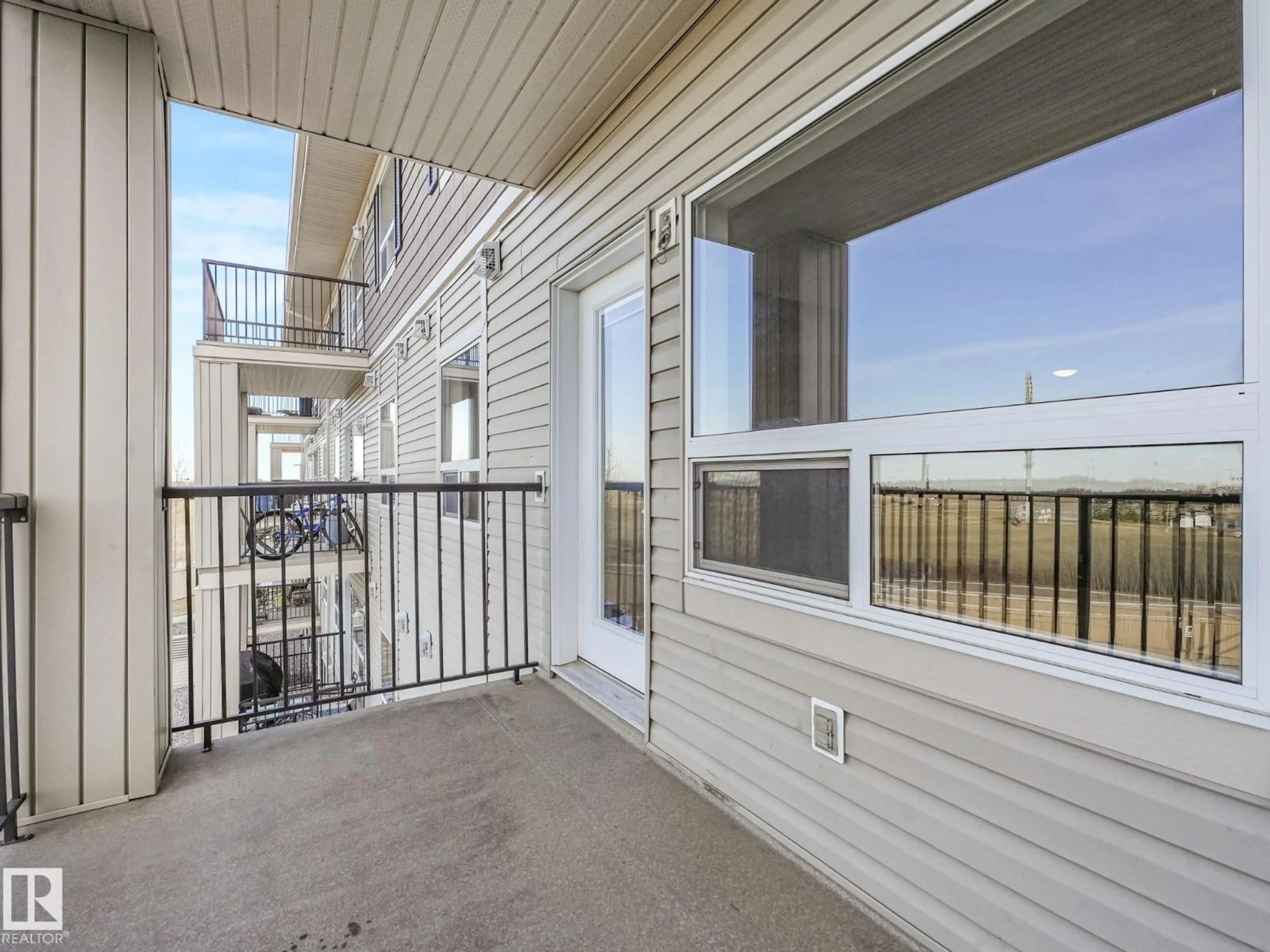 Unknown for #322 - 1520 HAMMOND GA, Edmonton Alberta T6B0J4