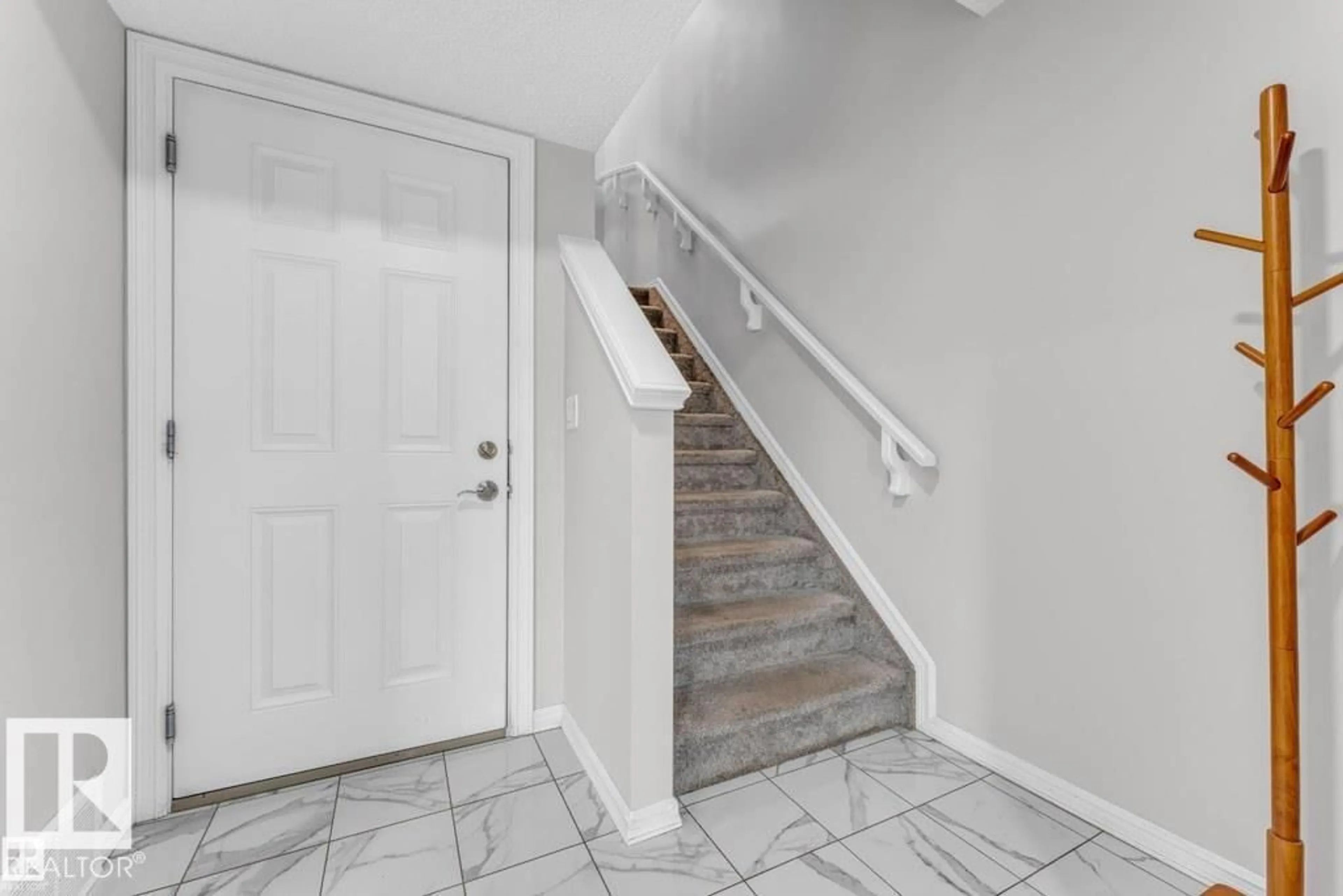Unknown for 215 - 61 SADDLEBACK RD, Edmonton Alberta T6J5T6