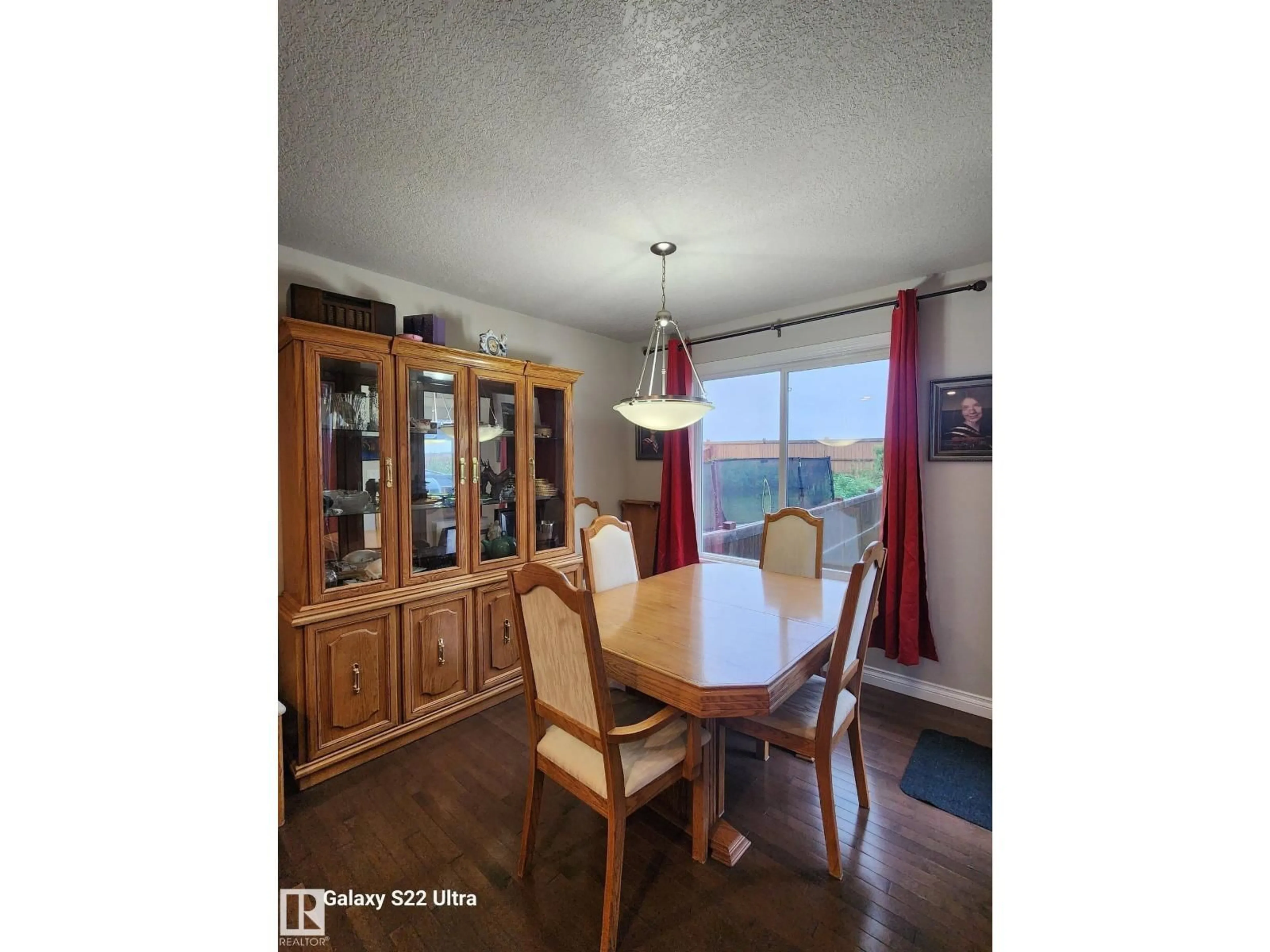 Dining room, wood/laminate floor for 60 DUNLOP WD, Leduc Alberta T9E0N3