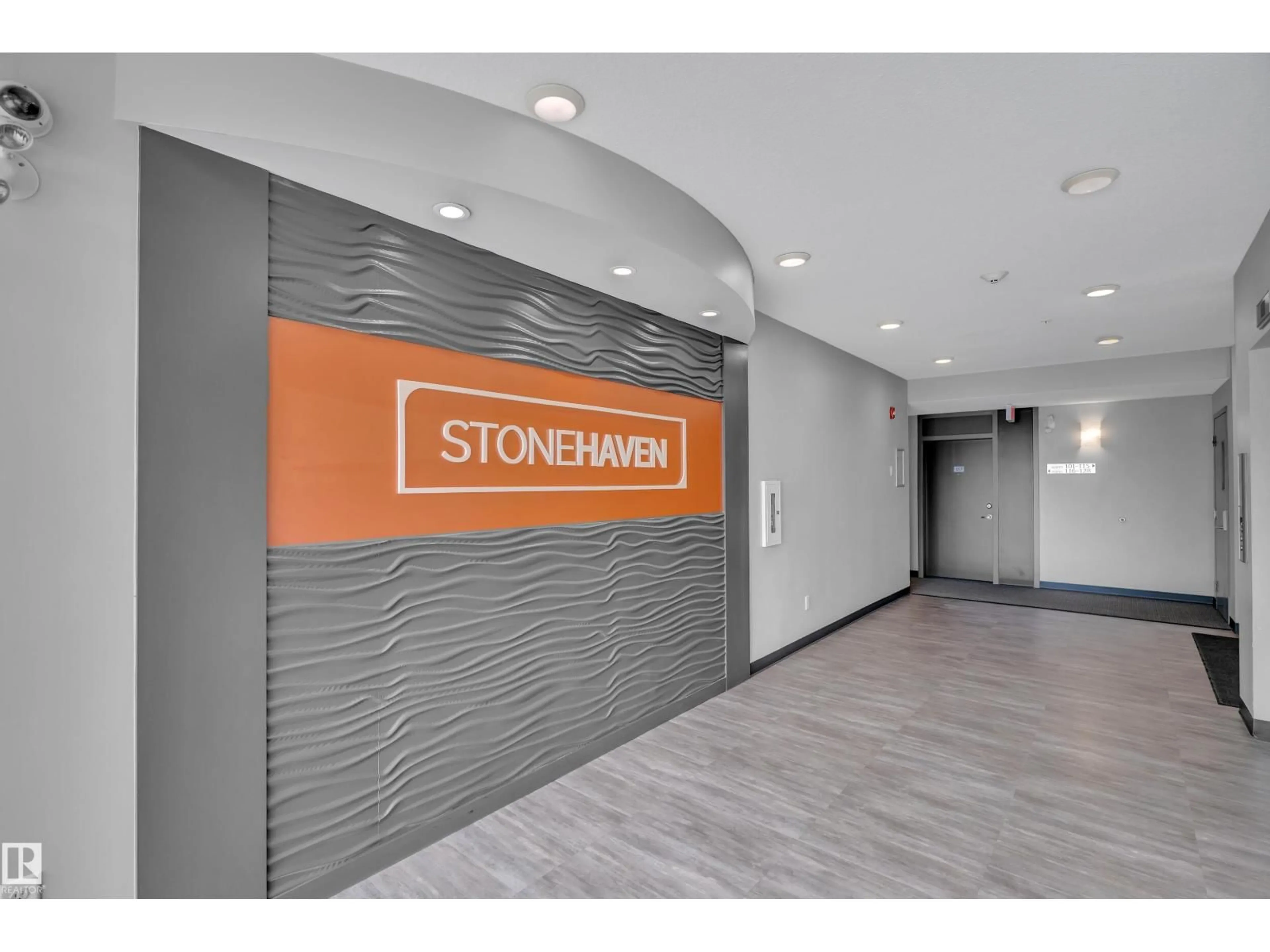 Indoor foyer for #214 - 812 WELSH DR, Edmonton Alberta T6X1Y7
