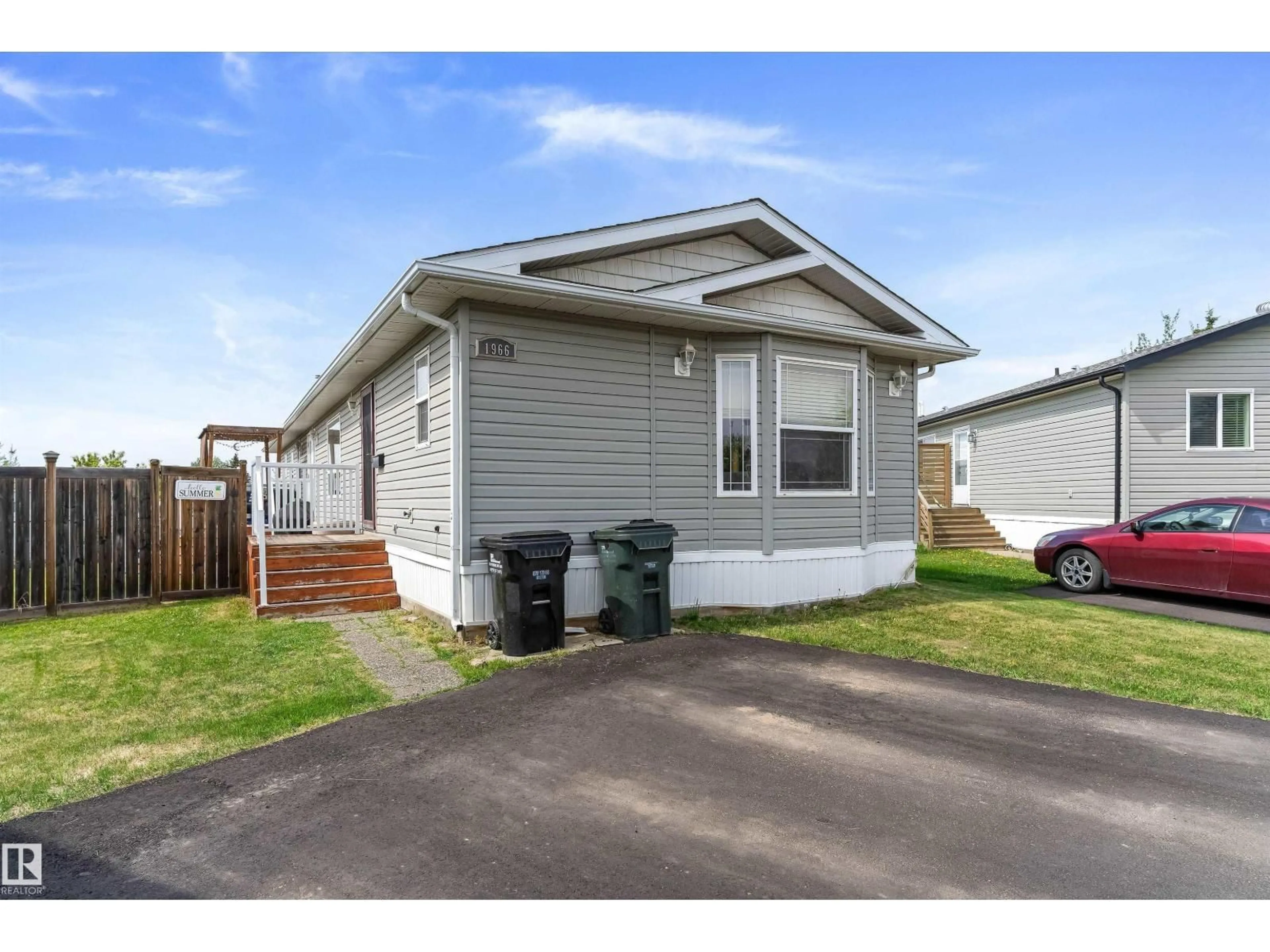 Home with vinyl exterior material, street for 1966 JUBILEE PL, Sherwood Park Alberta T8H2N9