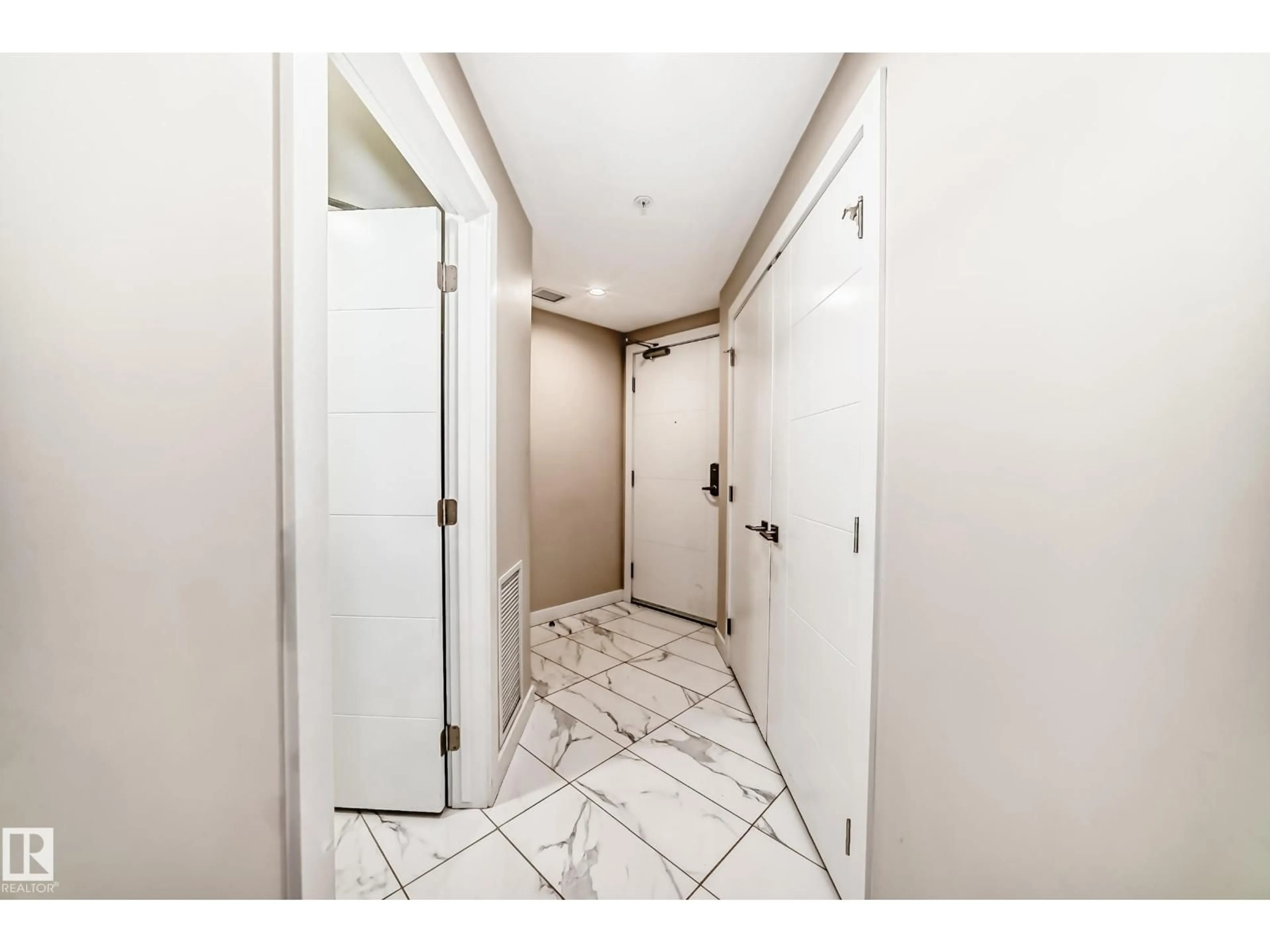 Unknown for 207 - 11710 87 AV, Edmonton Alberta T6G0Y3