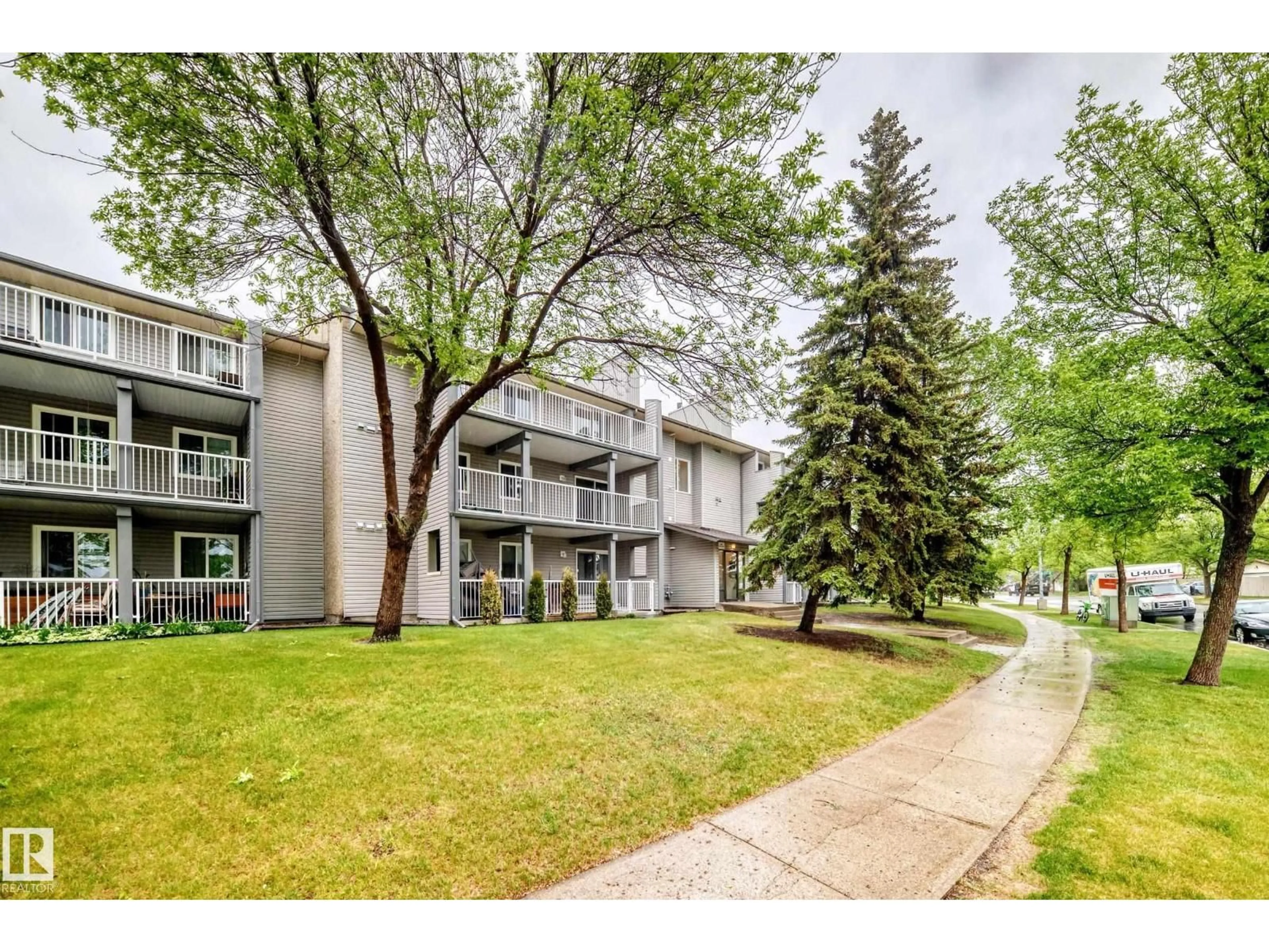 Patio, unknown for #305 - 6208 180 ST, Edmonton Alberta T5T2T2