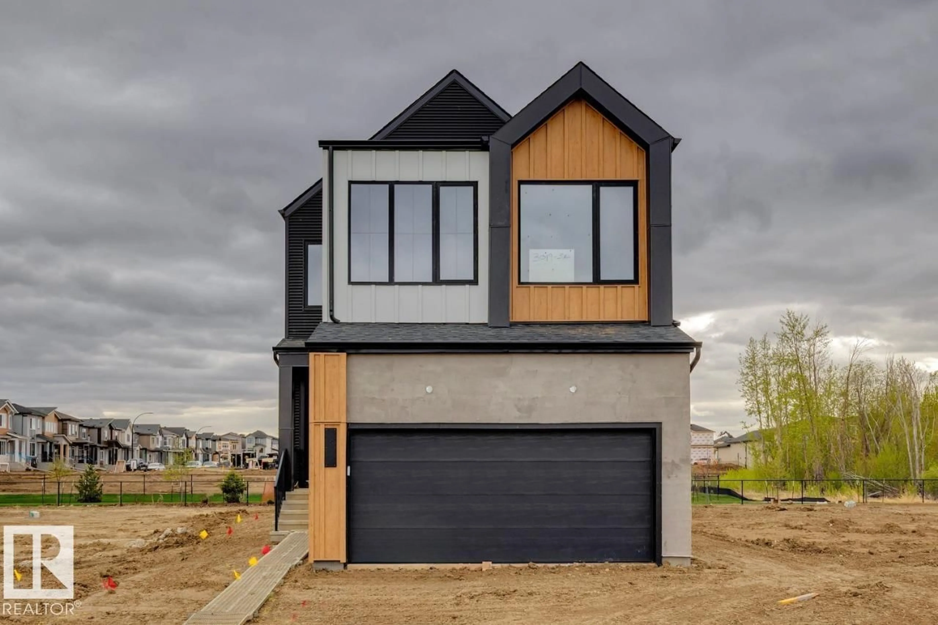Unknown for 3019 5 AV, Edmonton Alberta T6X1A5