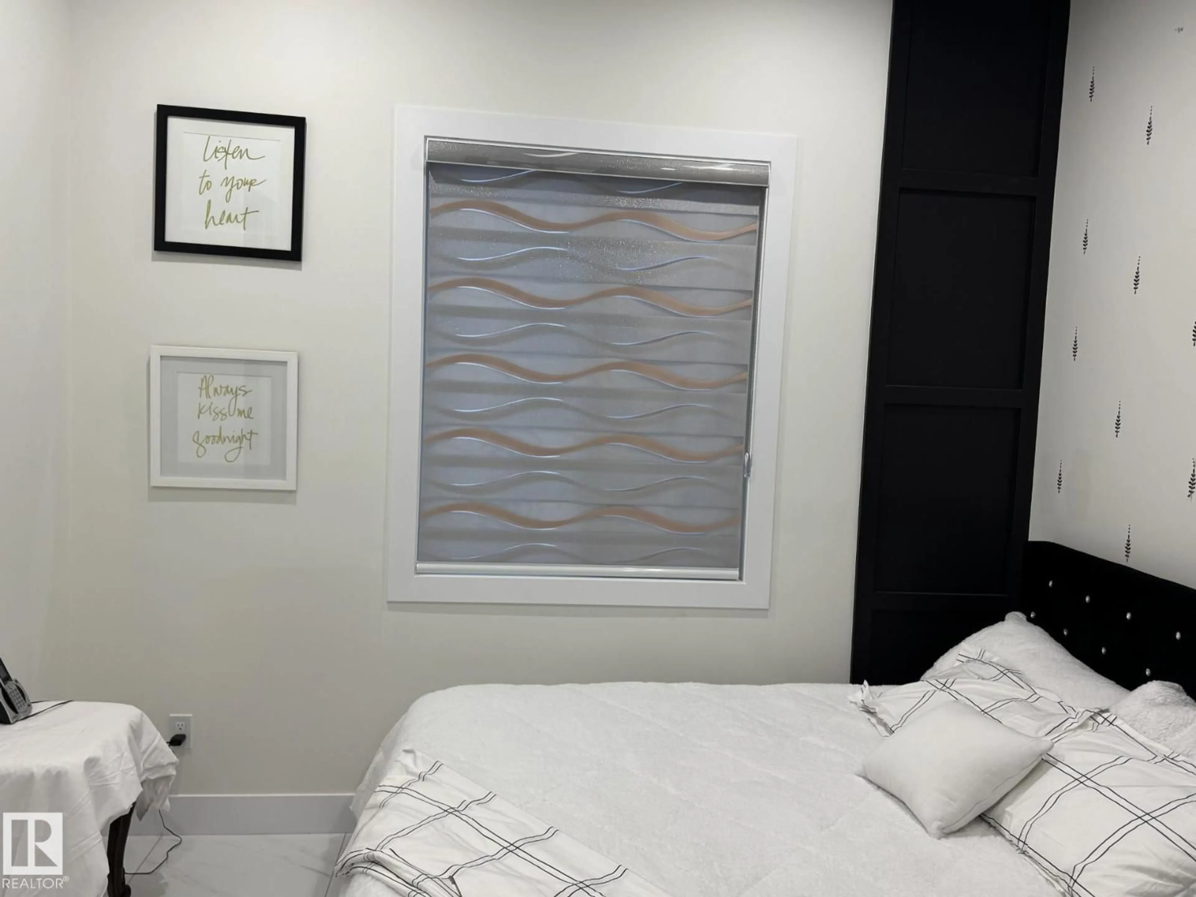 A pic of a room for 2123 18 AV, Edmonton Alberta T6T2L2