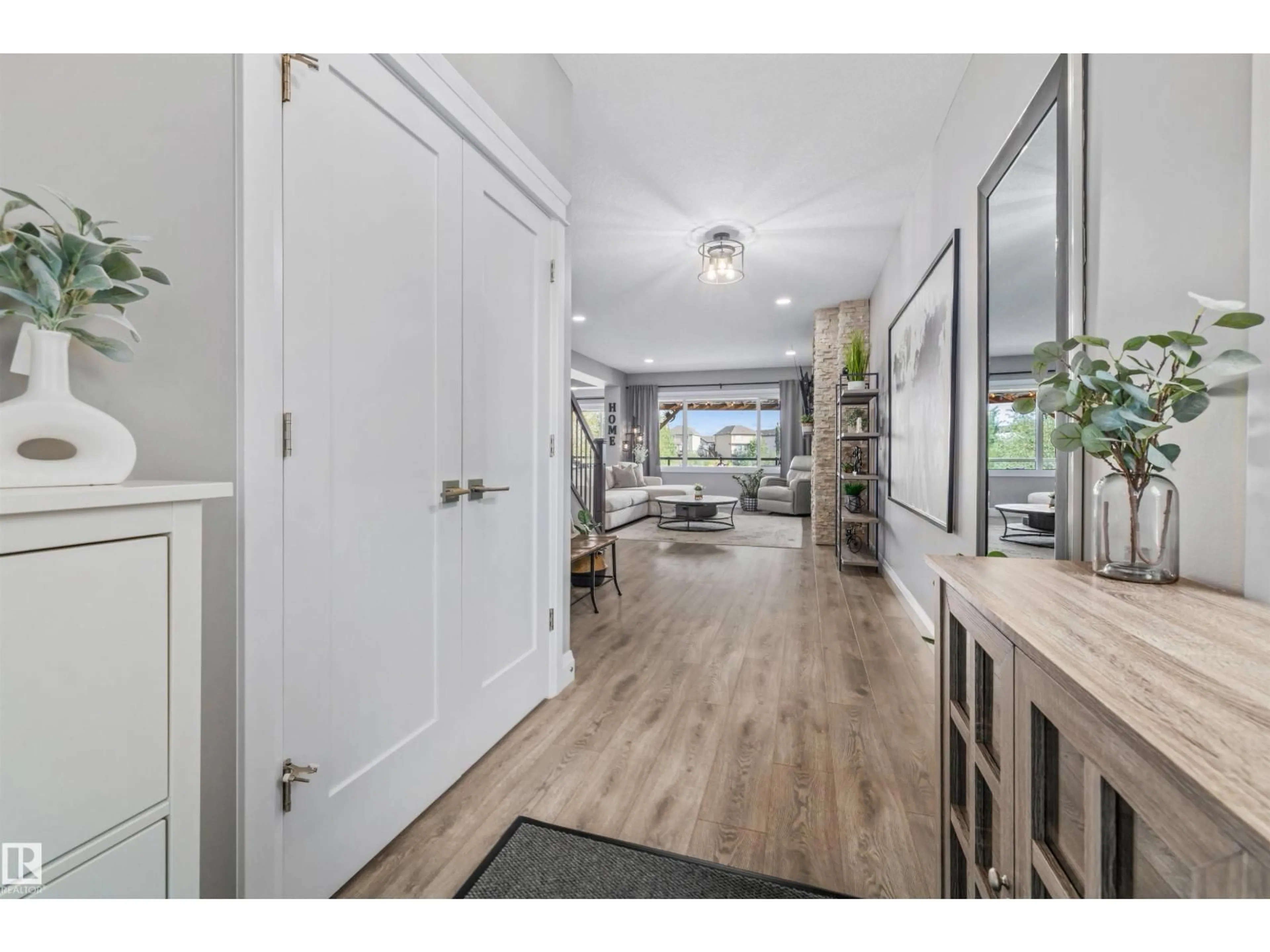 Indoor entryway for 54 SPRING GA, Spruce Grove Alberta T7X0V1