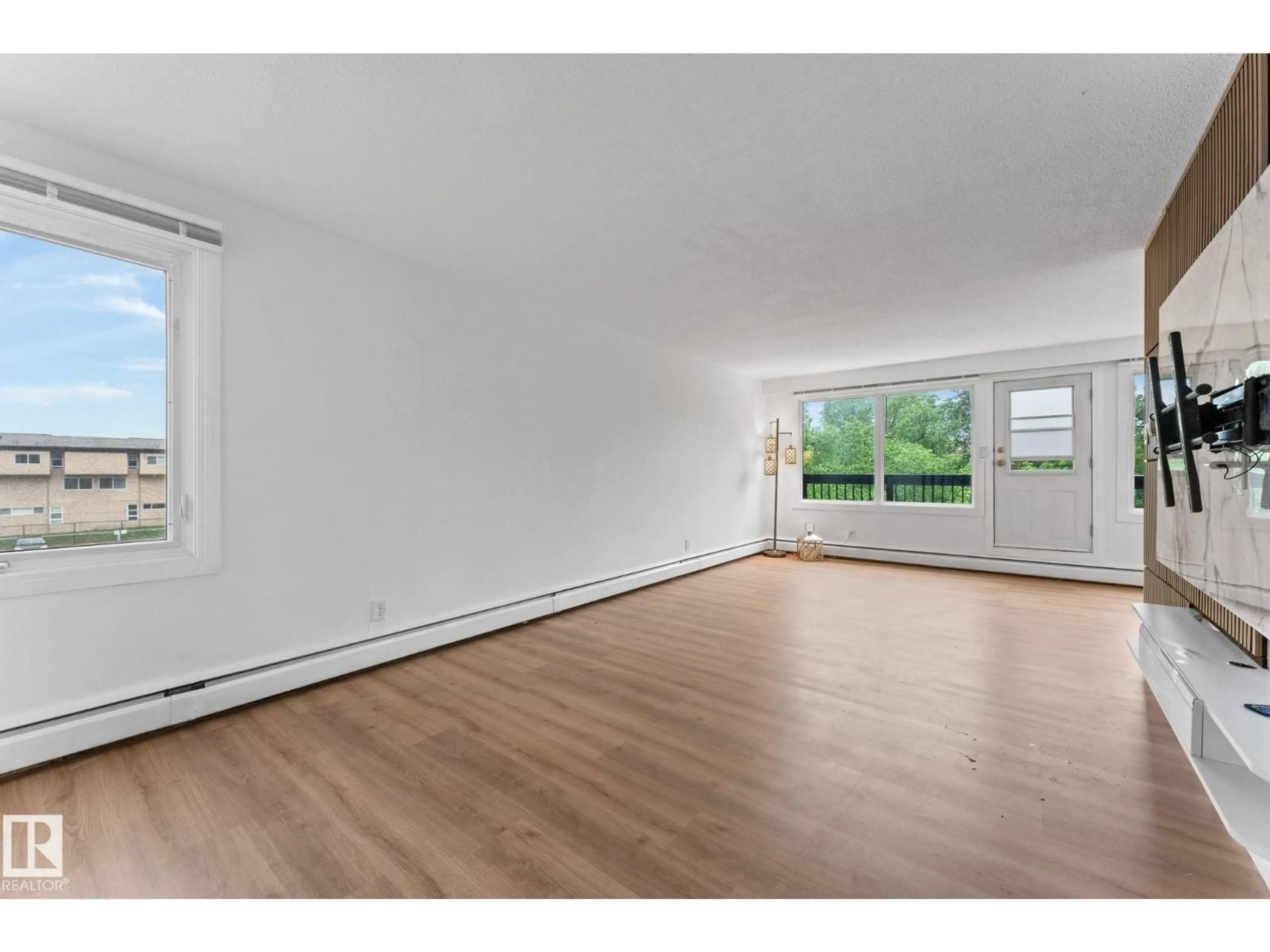 A pic of a room for 202 - 7815 159 ST, Edmonton Alberta T5R2E1