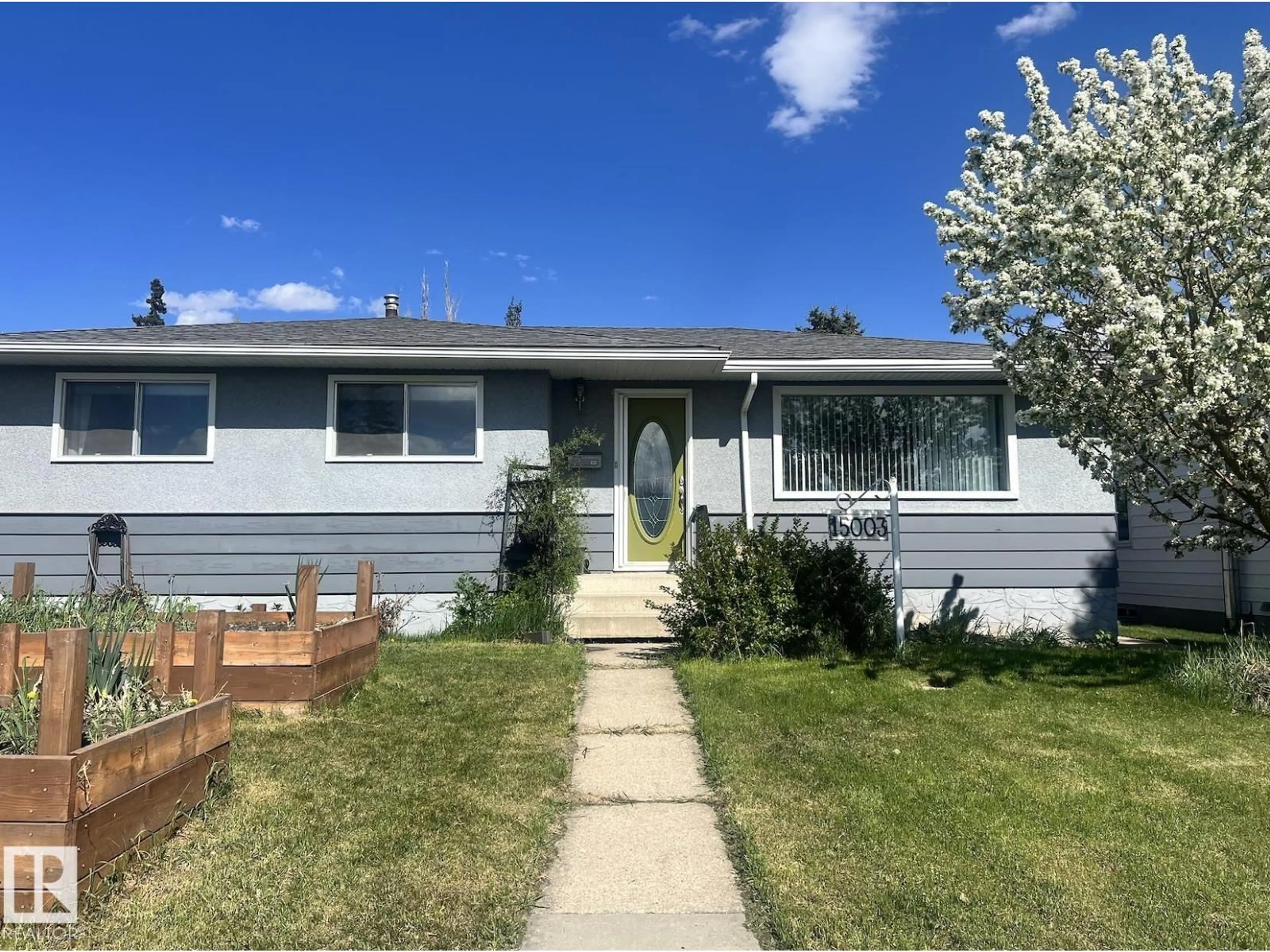 Home with vinyl exterior material, street for NW - 15003 81 ST, Edmonton Alberta T5C1P4