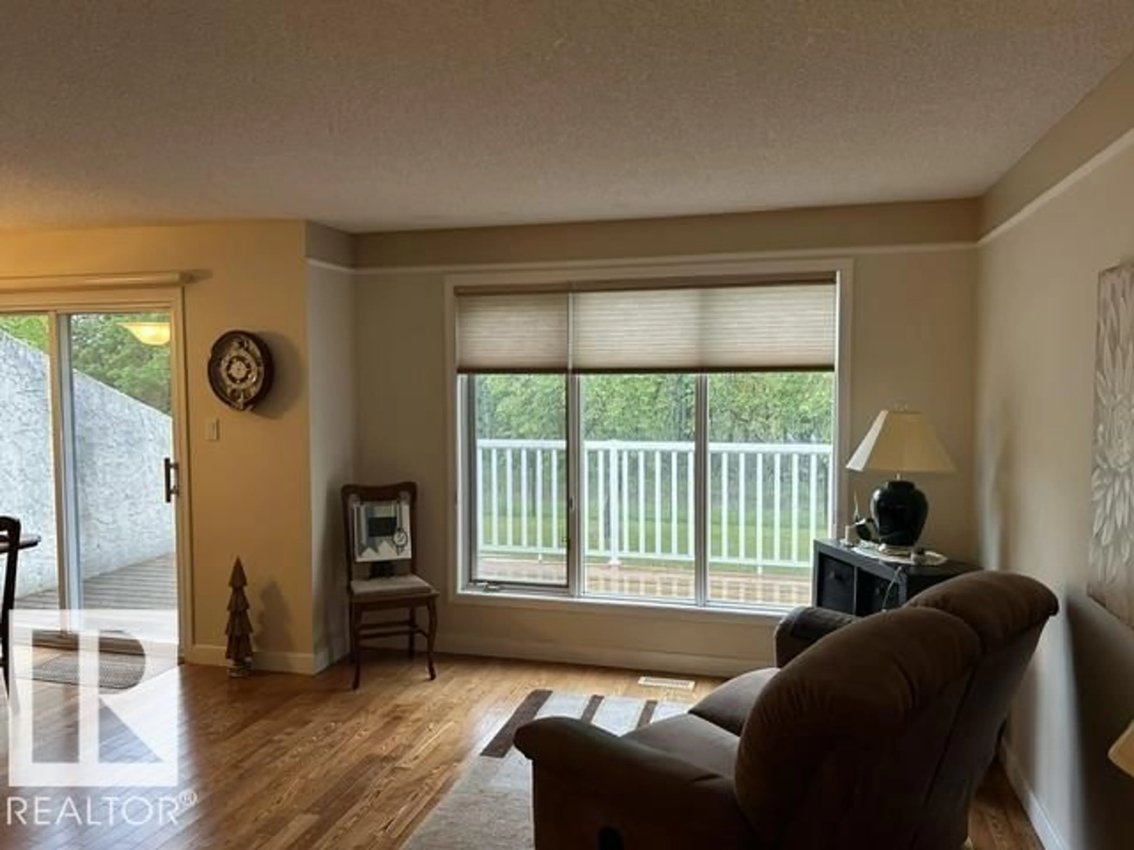Living room with furniture, unknown for 50 303 TWIN BROOKS DR, Edmonton Alberta T6J6V3