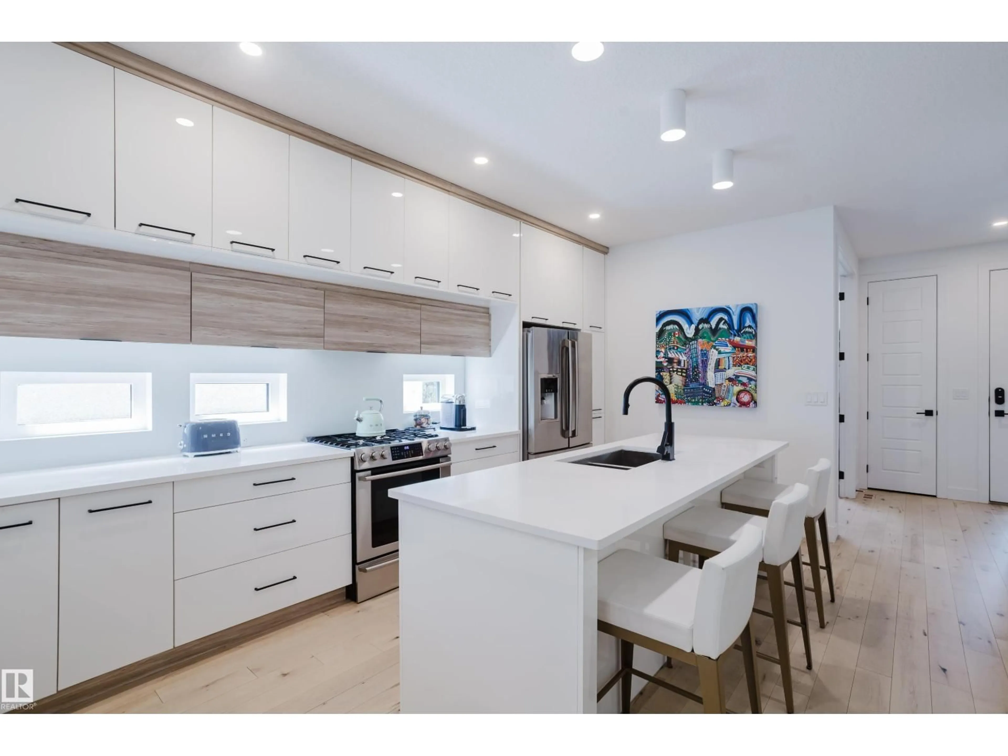 Contemporary kitchen, unknown for NW - 10833 140 ST, Edmonton Alberta T5M1S4