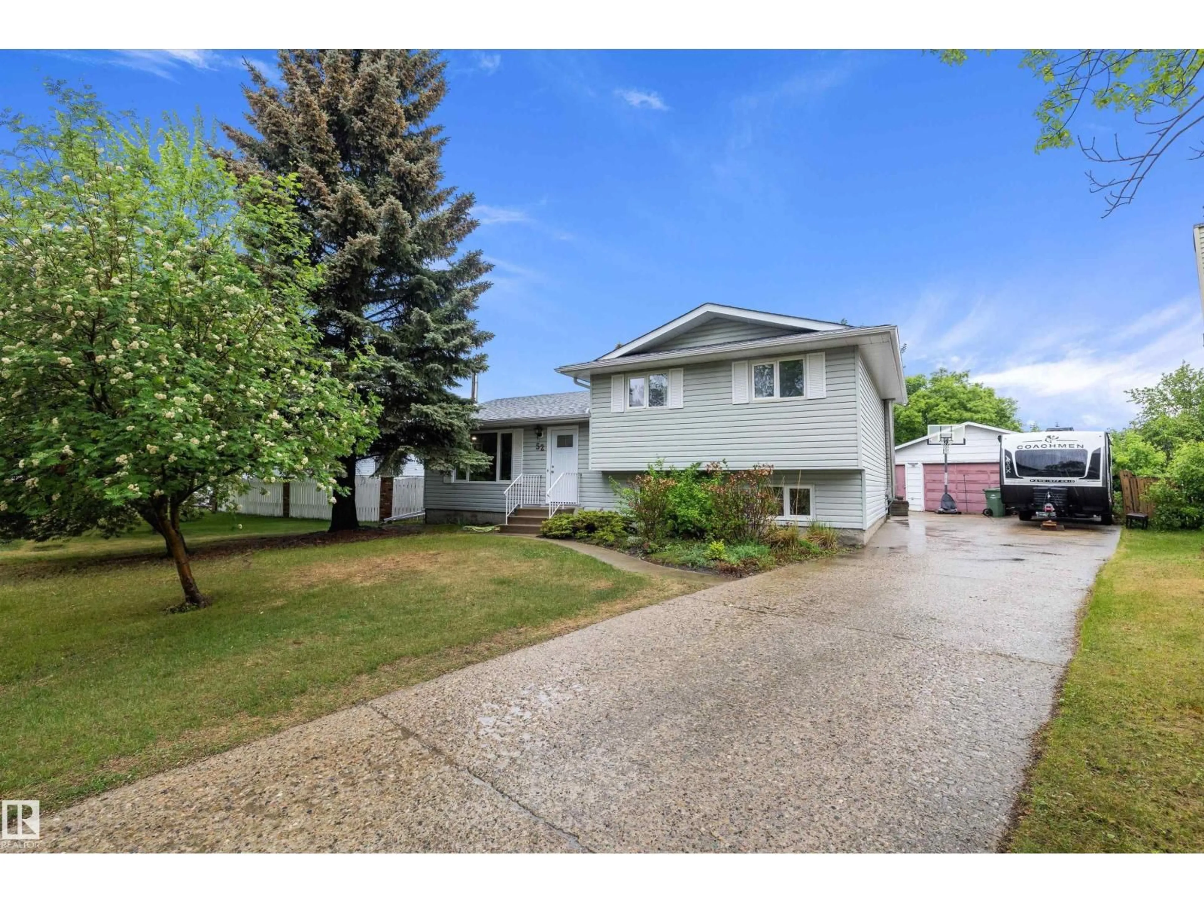 A pic from outside/outdoor area/front of a property/back of a property/a pic from drone, street for 52 ALEXANDER DR, Leduc Alberta T9E5H5