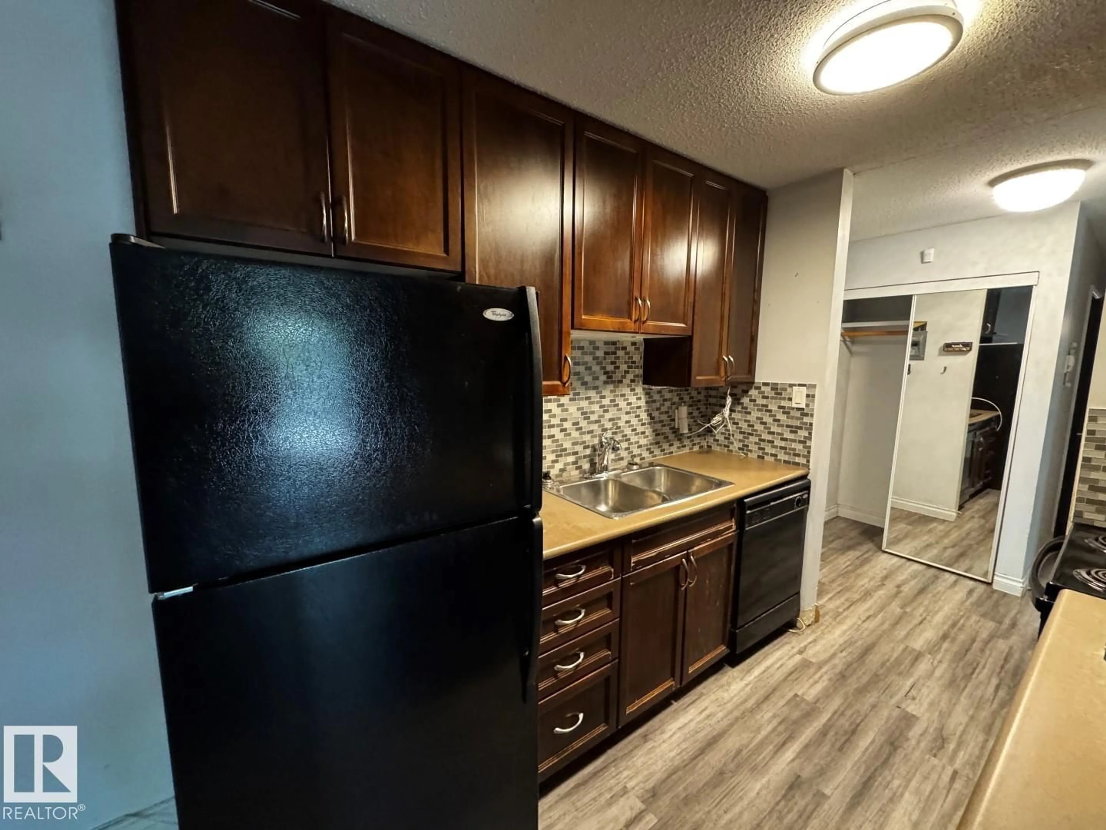 Standard kitchen, unknown for #203 - 10415 93 ST, Edmonton Alberta T5H1X5