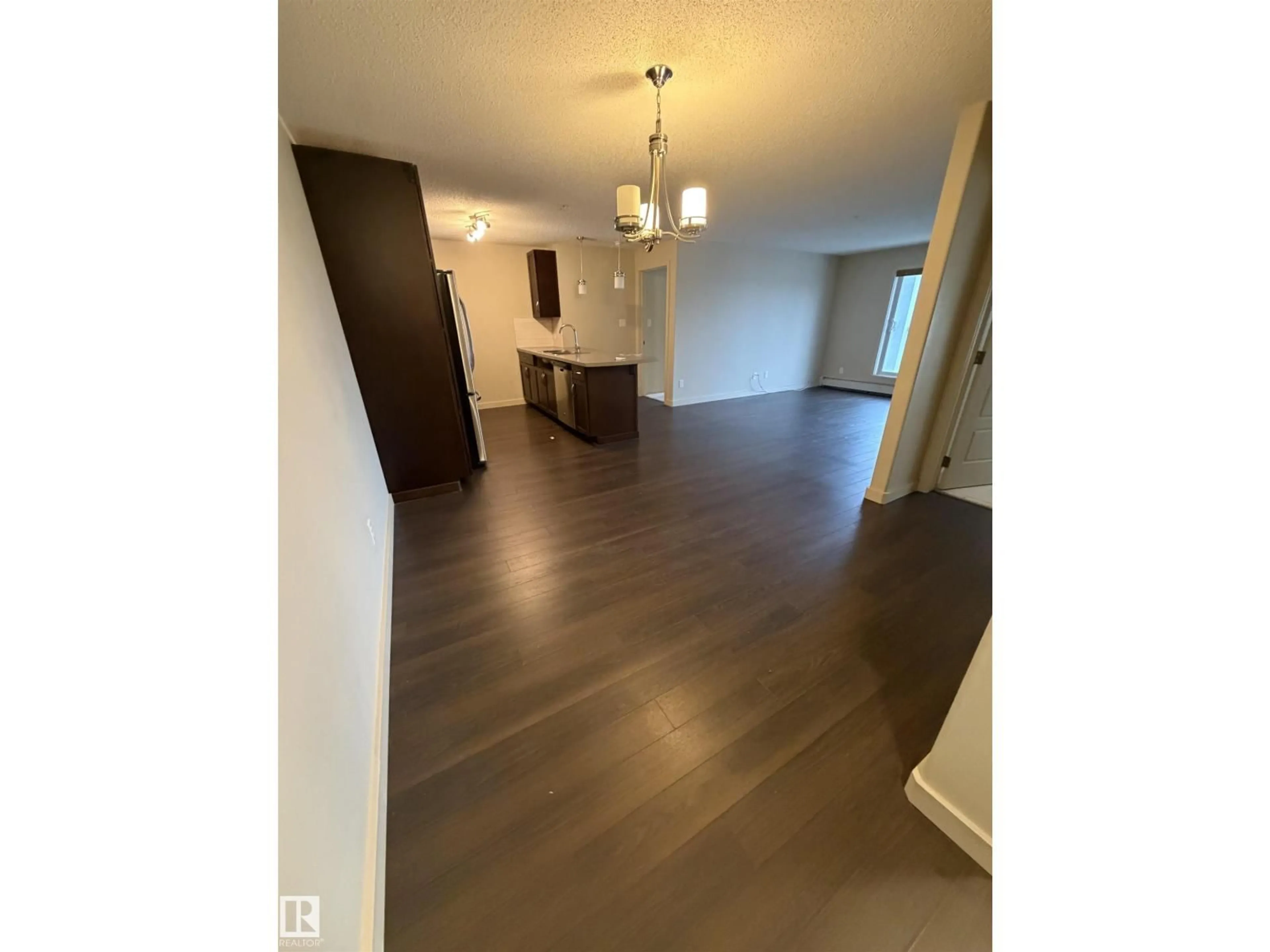 A pic of a room for 6084 - 313 STANTON DR, Edmonton Alberta T6X0Z4