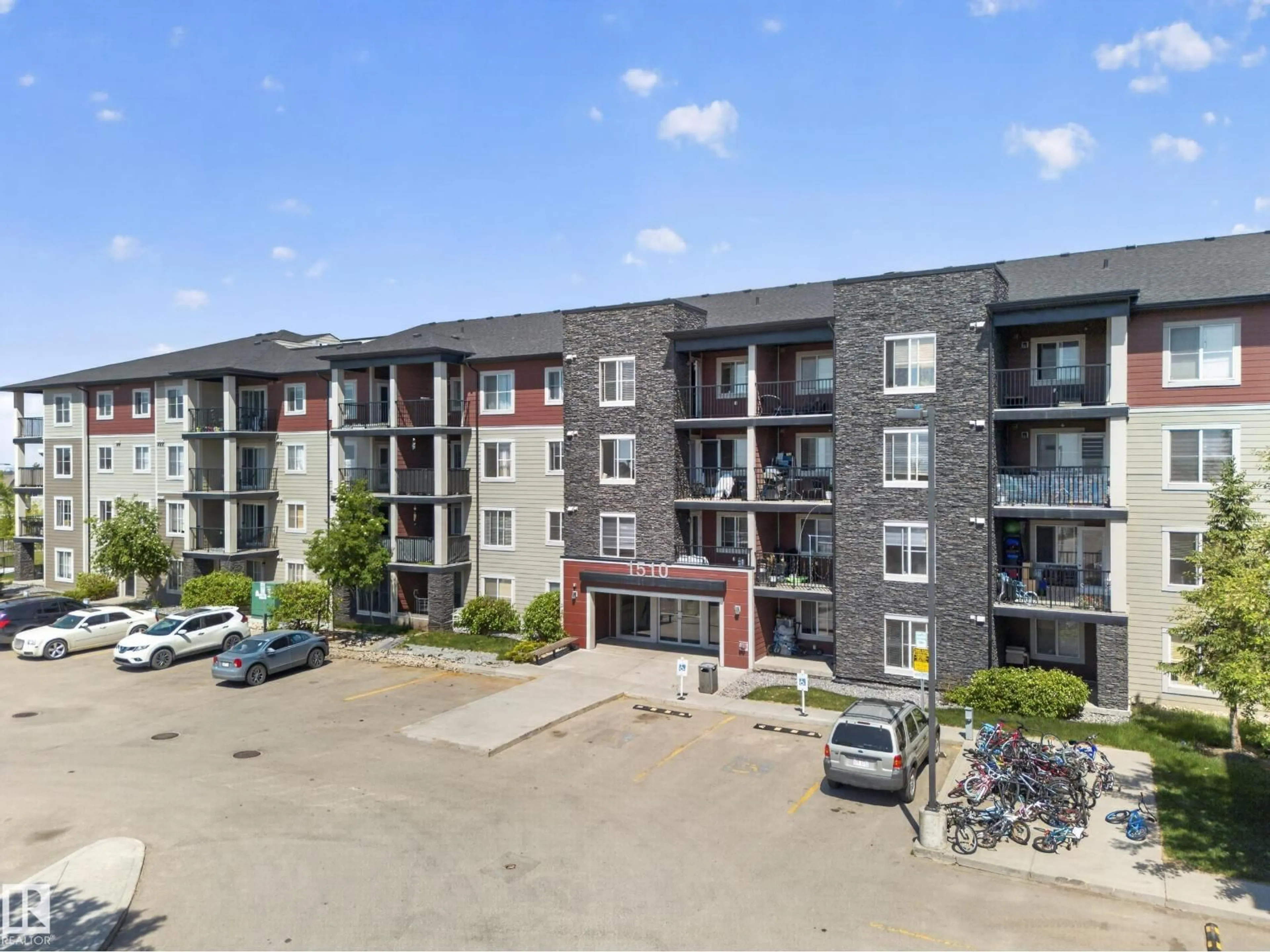 A pic from outside/outdoor area/front of a property/back of a property/a pic from drone, unknown for #225 - 1510 WATT DR, Edmonton Alberta T6X2E6