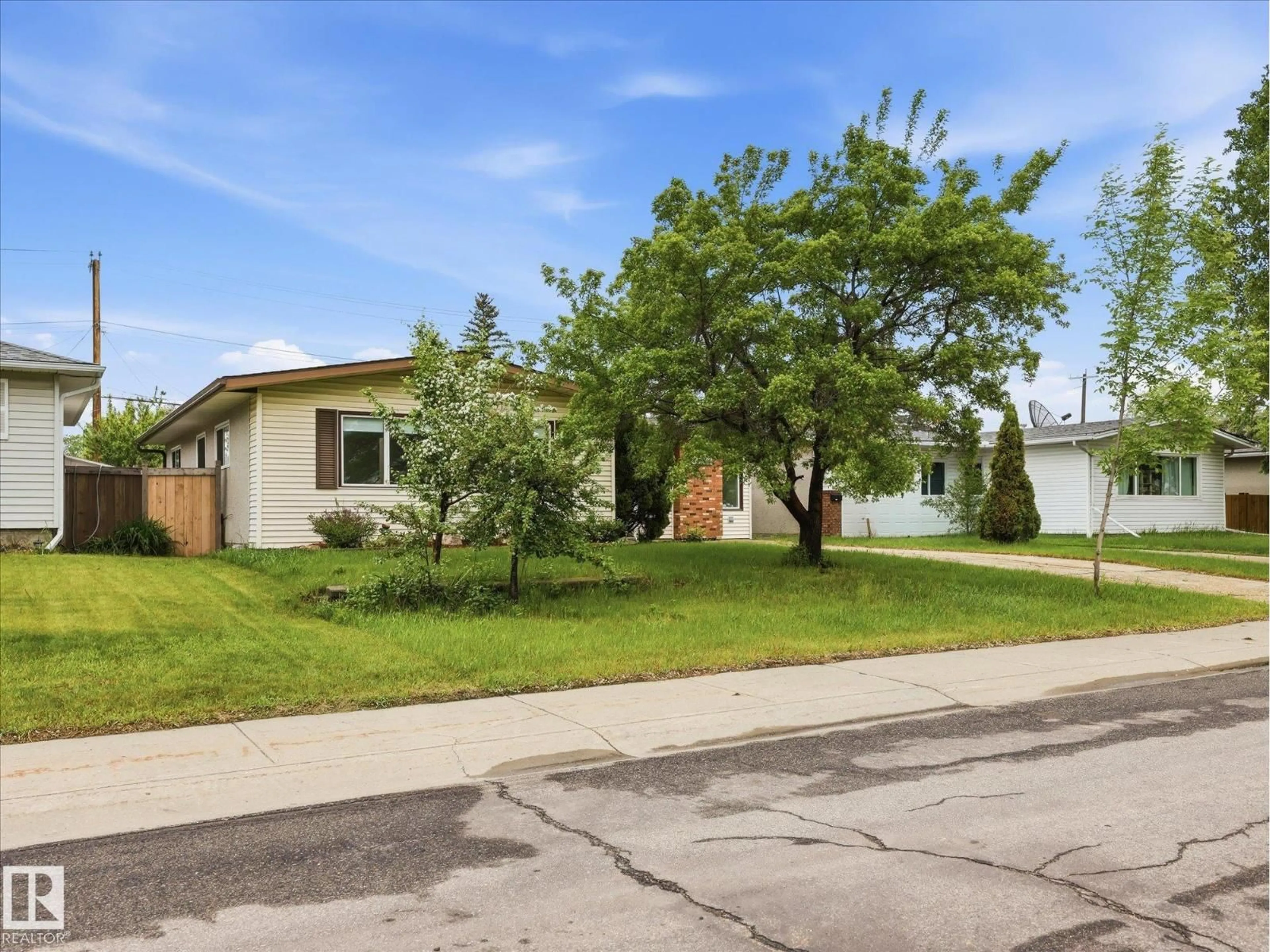 Unknown for 13316 136 AV, Edmonton Alberta T5L4B3