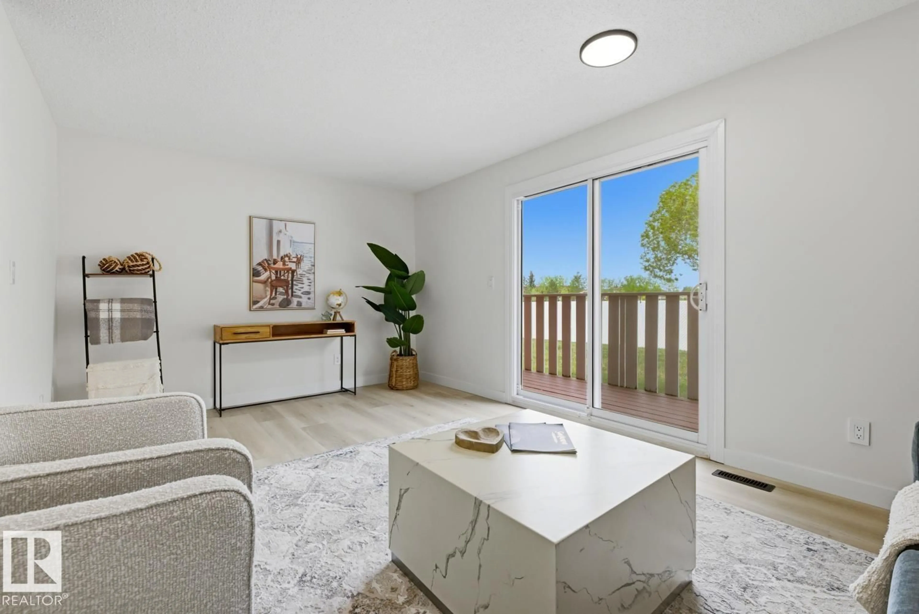 Unknown for 10684 BEAUMARIS RD, Edmonton Alberta T5X3N4