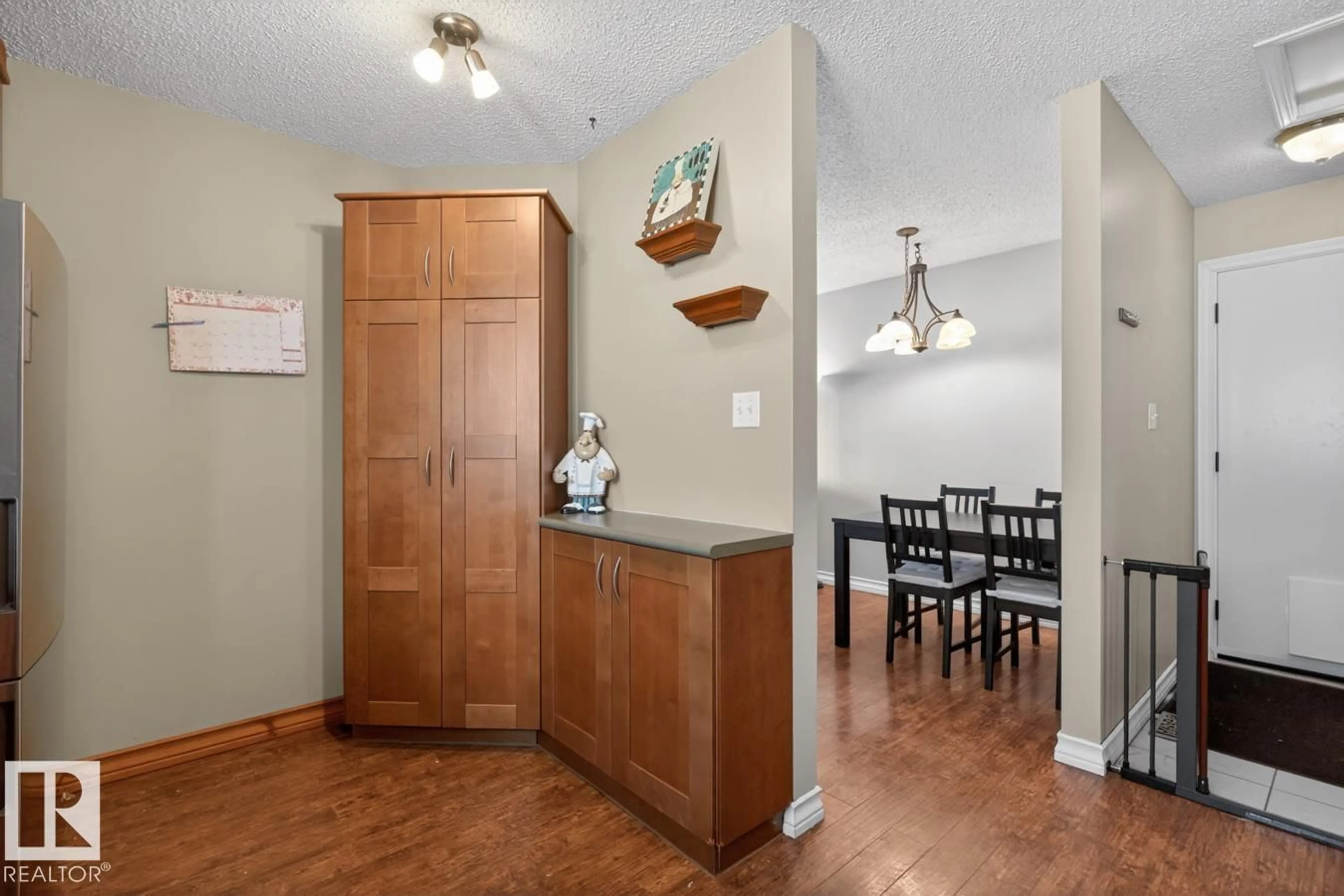 Unknown for 18655 61 AV, Edmonton Alberta T6M2B3