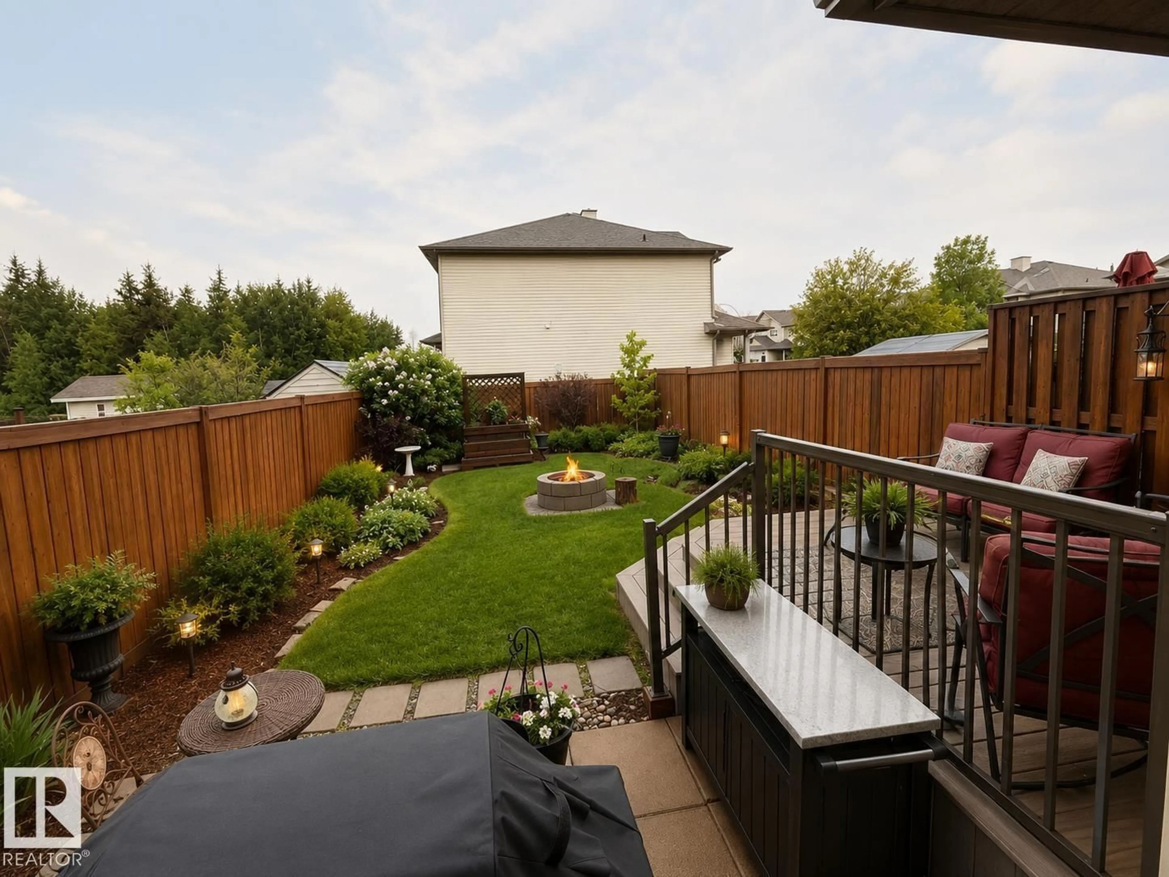 Patio, unknown for 102 HARTWICK LO, Spruce Grove Alberta T7X0A5