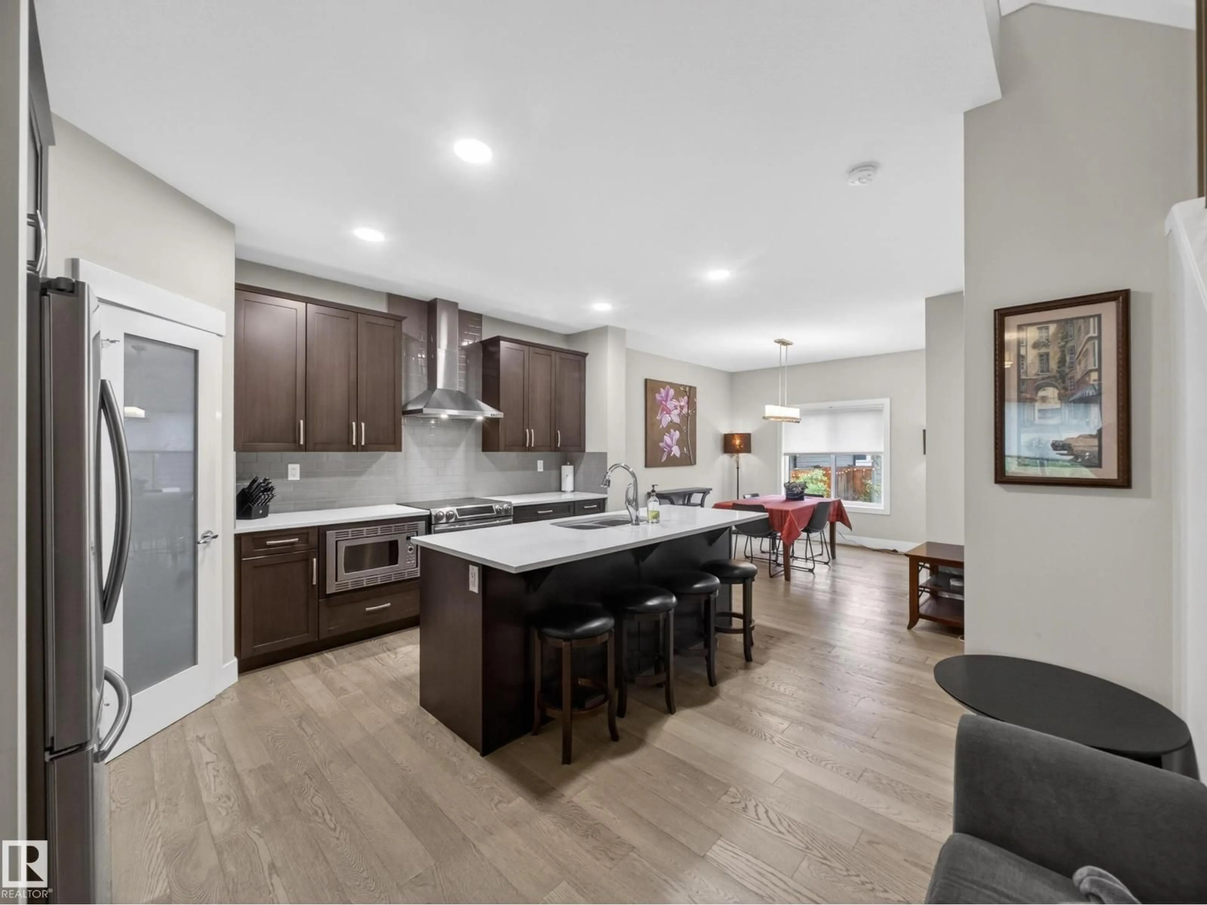 Open concept kitchen, unknown for 17 AMESBURY WD, Sherwood Park Alberta T8B0B5