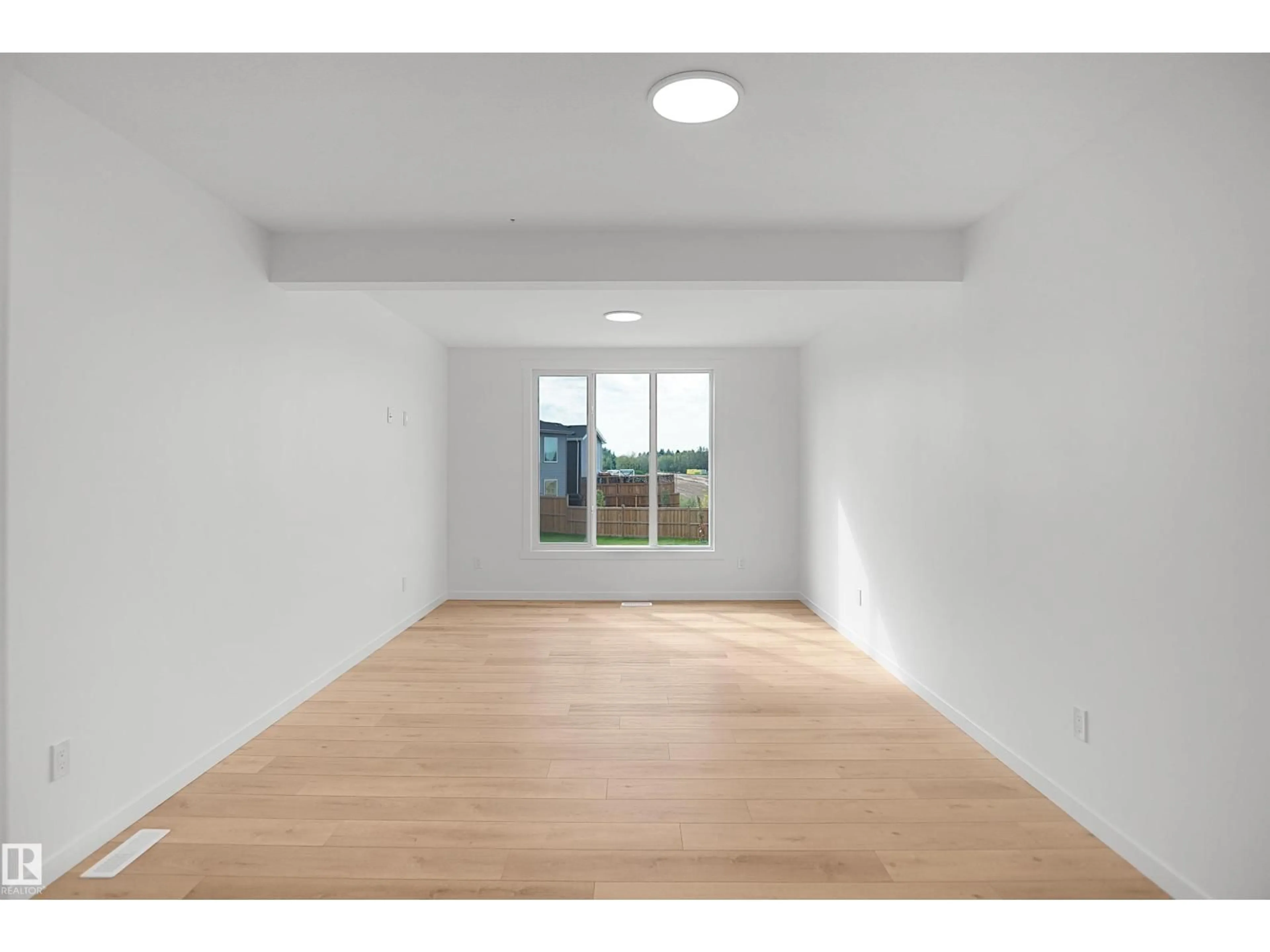 A pic of a room for 7062 ROSENTHAL DR, Edmonton Alberta T5T7N6