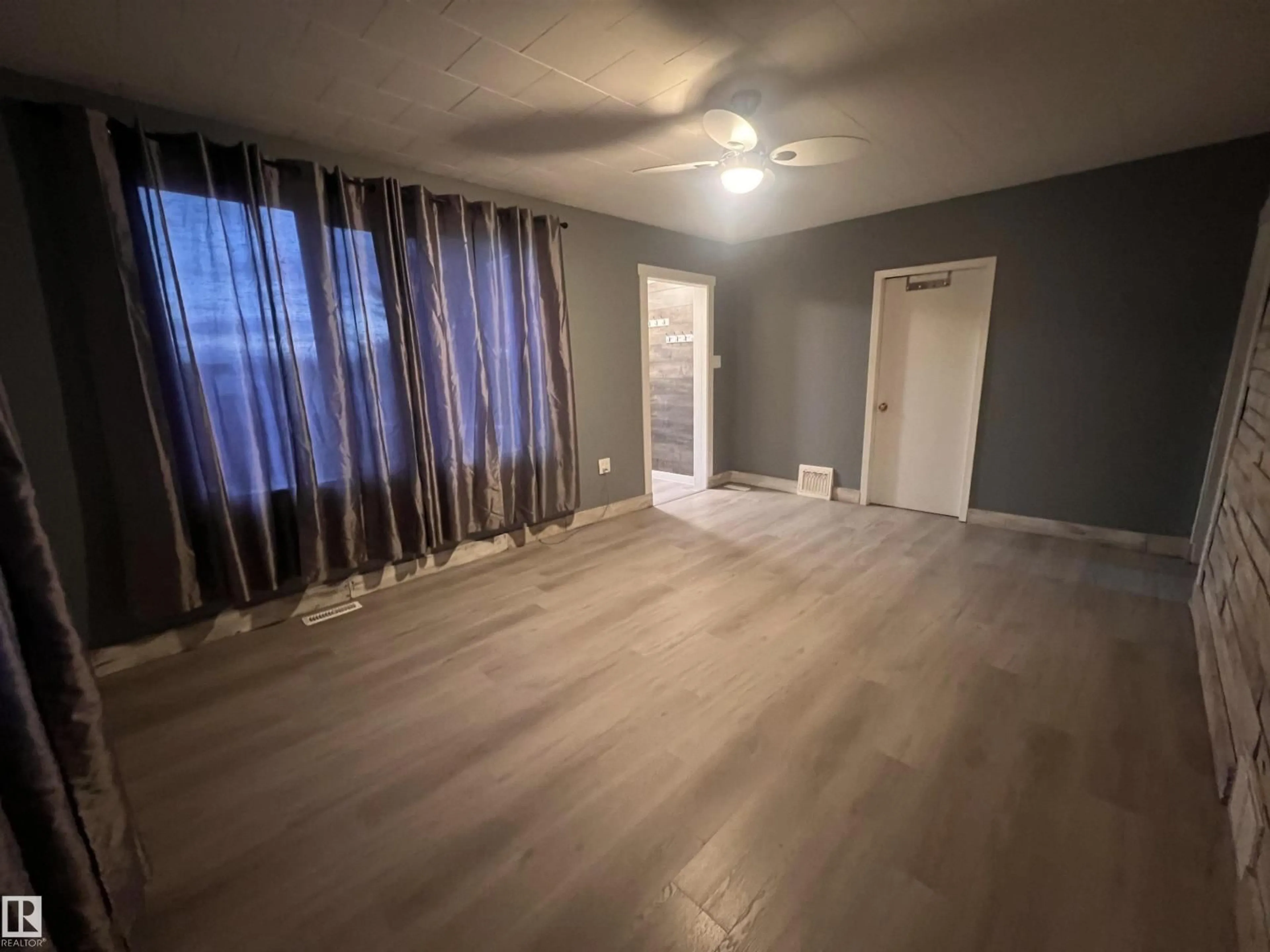 A pic of a room for 69 RAILWAY AV, Star Alberta T0B4E0