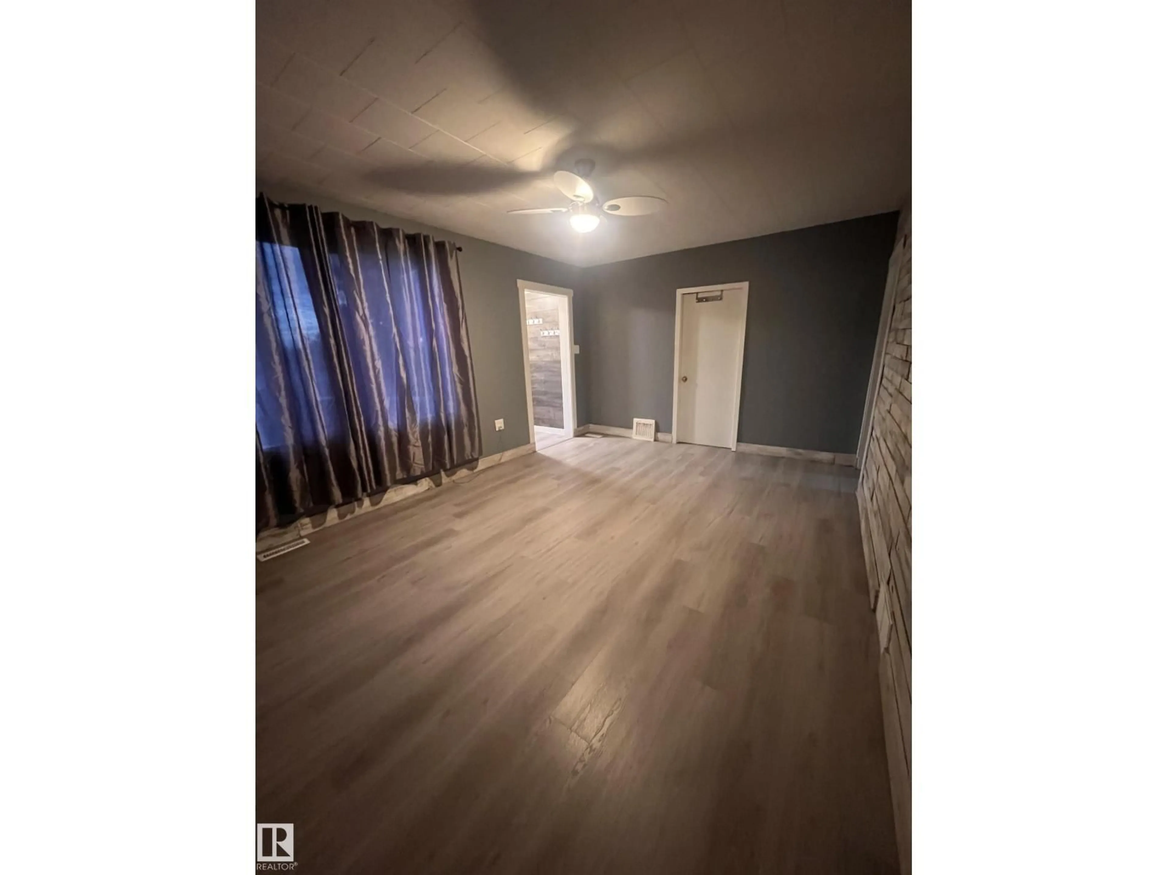 A pic of a room for 69 RAILWAY AV, Star Alberta T0B4E0