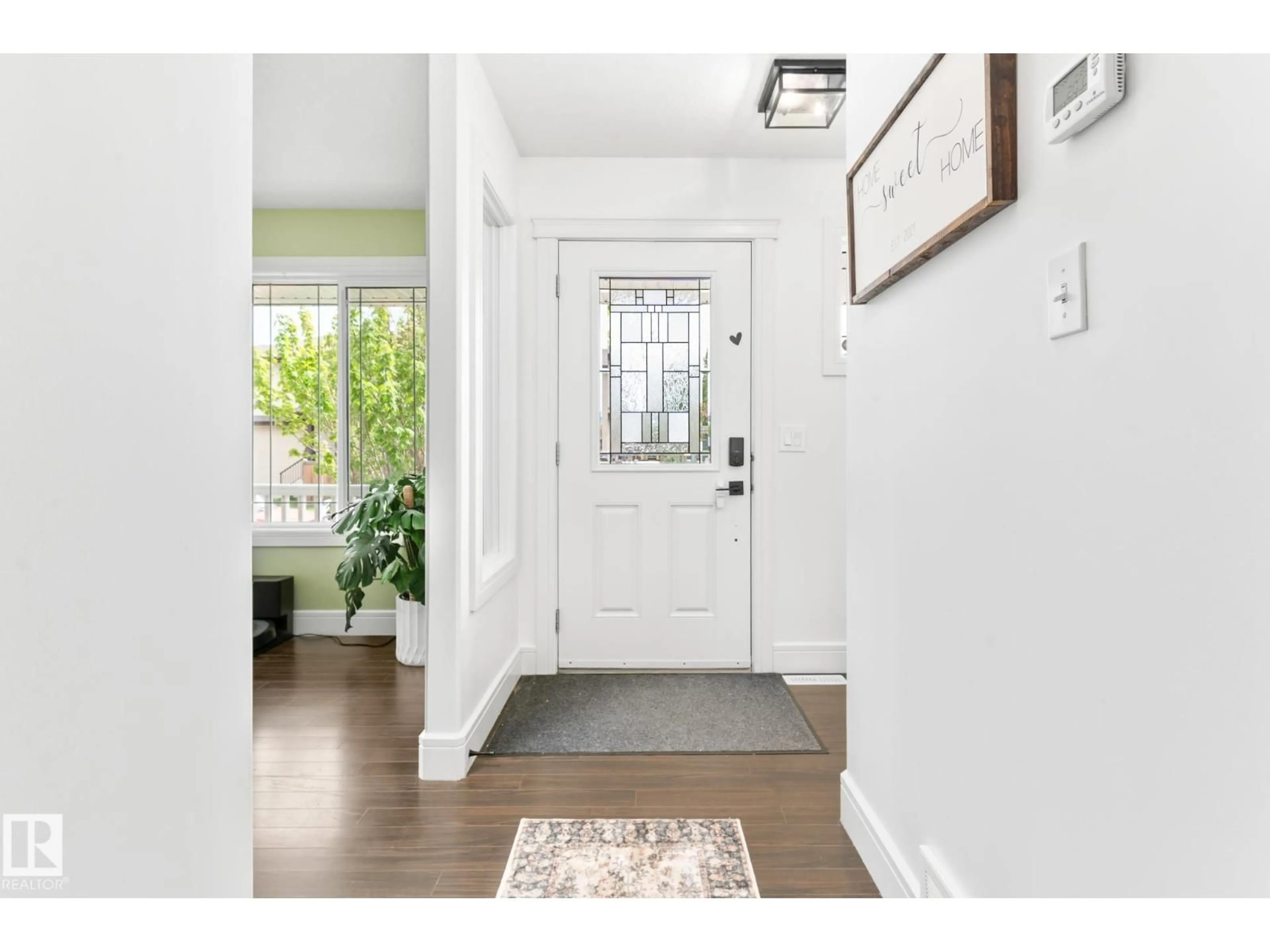 Indoor entryway for 69 HEWITT CI, Spruce Grove Alberta T7X3A6